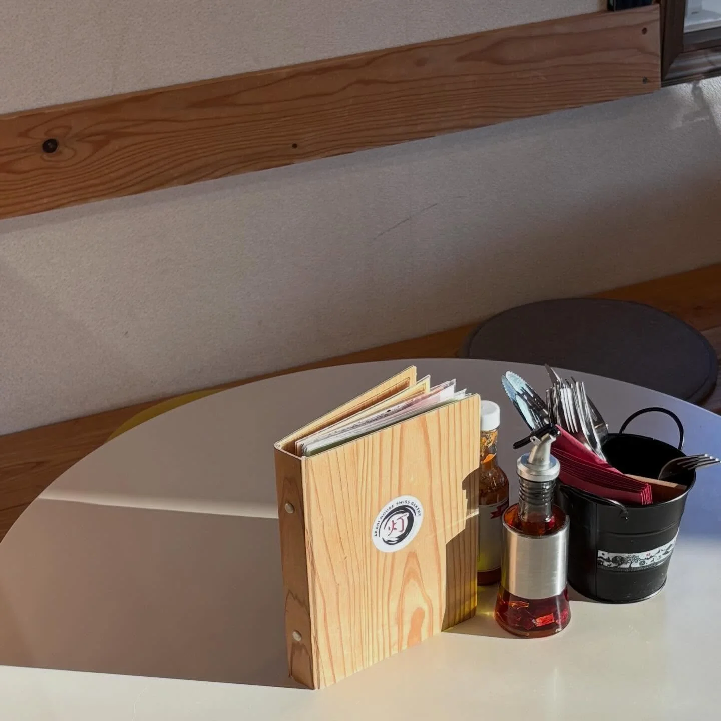 Notice of Shortened Business Hours

On Friday, 27th March, we will be open 7am - 4pm, will not be operating dinner time. 
Thank you for your understanding. 

短縮営業のお知らせ

3月27日(金)は7時から16時までの営業となり、ディナーはお休みをいただきます。
ご理解のほどよろしくお願いします。

#akarihouseswissbake