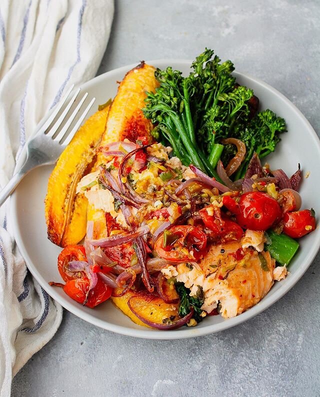 A slice of the tray bake salmon with baked plantain and tenderstem broccoli. Perfect dinner or lunch ready in 30 minutes, naturally #veganbreakfast glutenfree,#whole30, #paleo and #Keto friendly. Giving you loads of vitamins and essential minerals ne