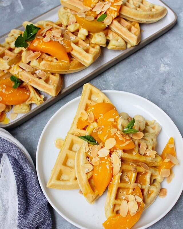 Happy Friday all 😊
I&rsquo;m here to make the beginning of your weekend even sweeter with these homemade #glutenanddairyfree waffles with some honey caramelised peaches! These were a treat! Let&rsquo;s see hands for those who want the recipe?