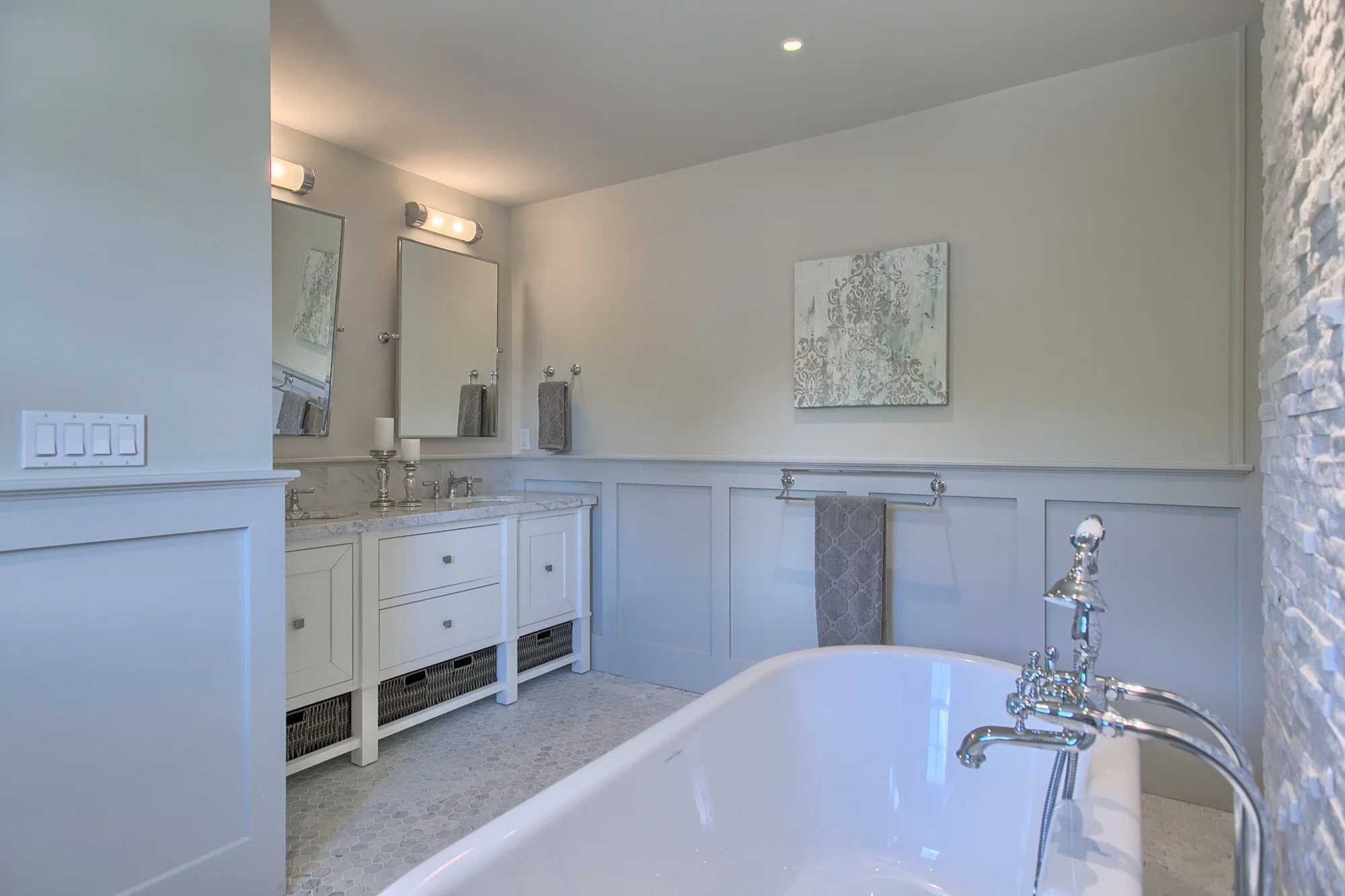 21_46 Stockbridge Street, Cohasset, MA_078-HDR(3).jpg
