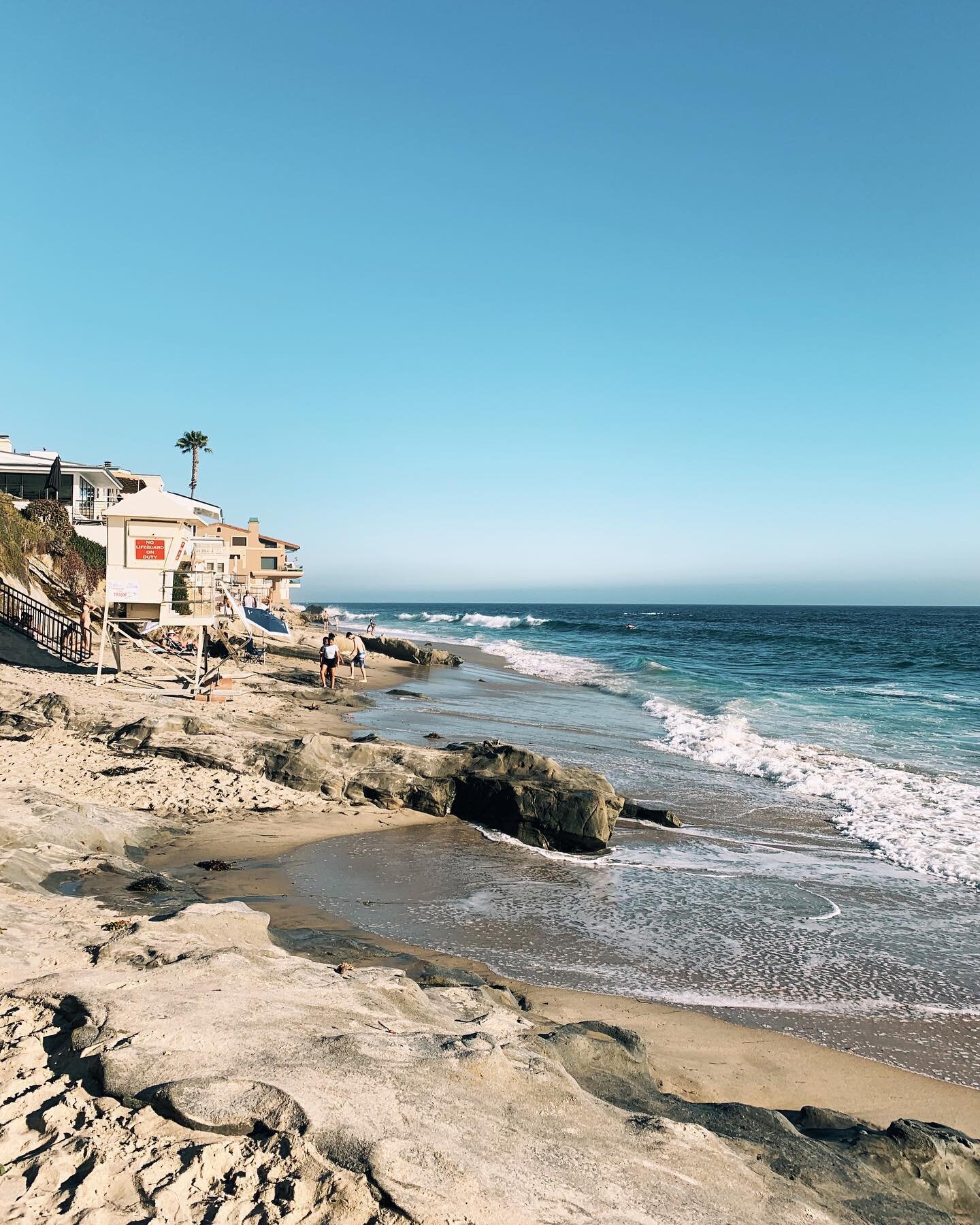 Our last day in Cali, we bopped over to Newport Beach and then down to Laguna! It was such a great way to wind down from such an insane 3 days. David showed us some of his favorite spots and I drove everyone nuts by remarking about how I&rsquo;d tota