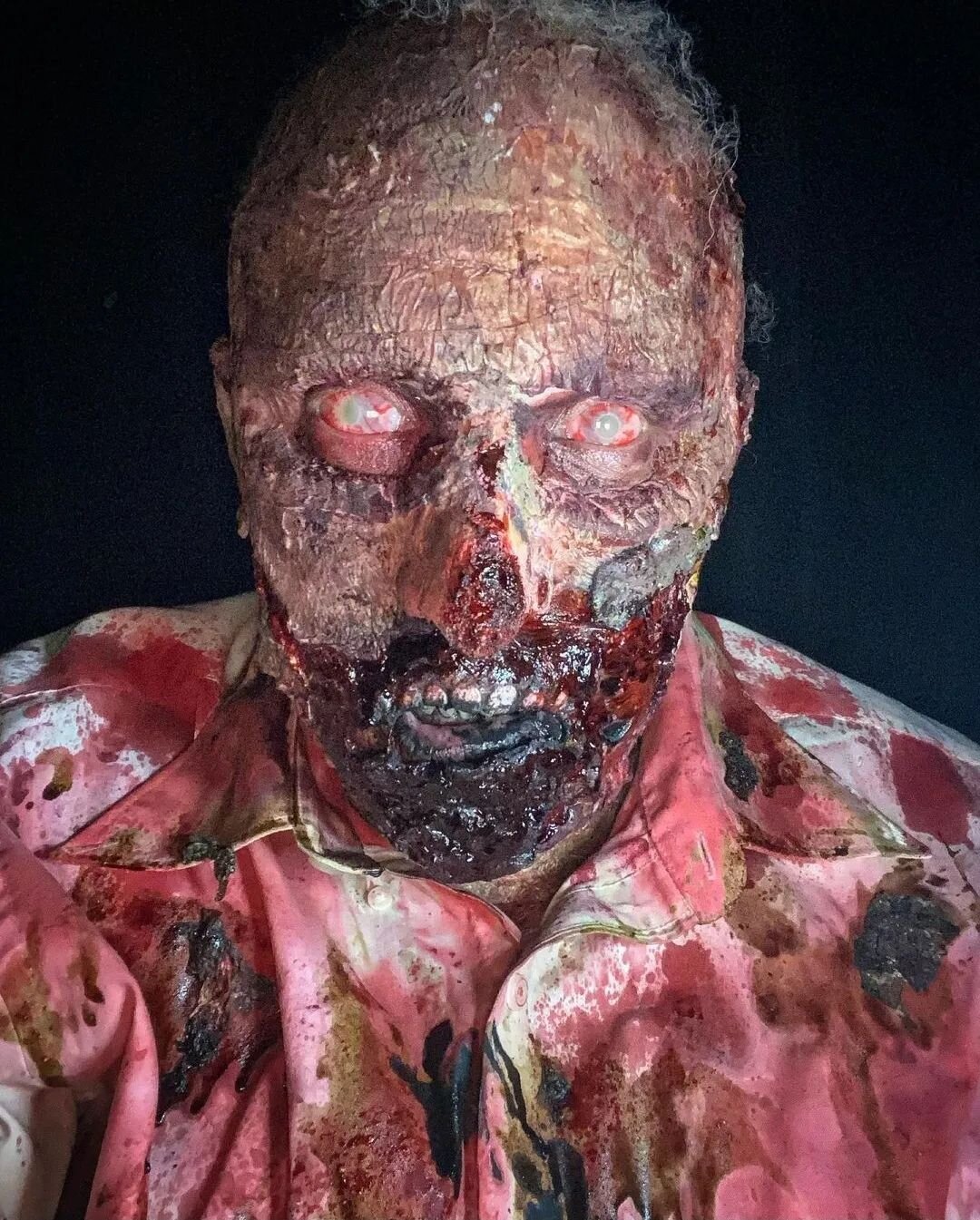 @the_makeup_illusionist bringing our nightmares to life! This is why you need to eat your vegetables kids! 😲
-
#sfx #spfx #mua #crazy #zombie #horrormovie #liquidlatex #horrormakeup #cosplay #cosplayersofinstagram 
#hangry