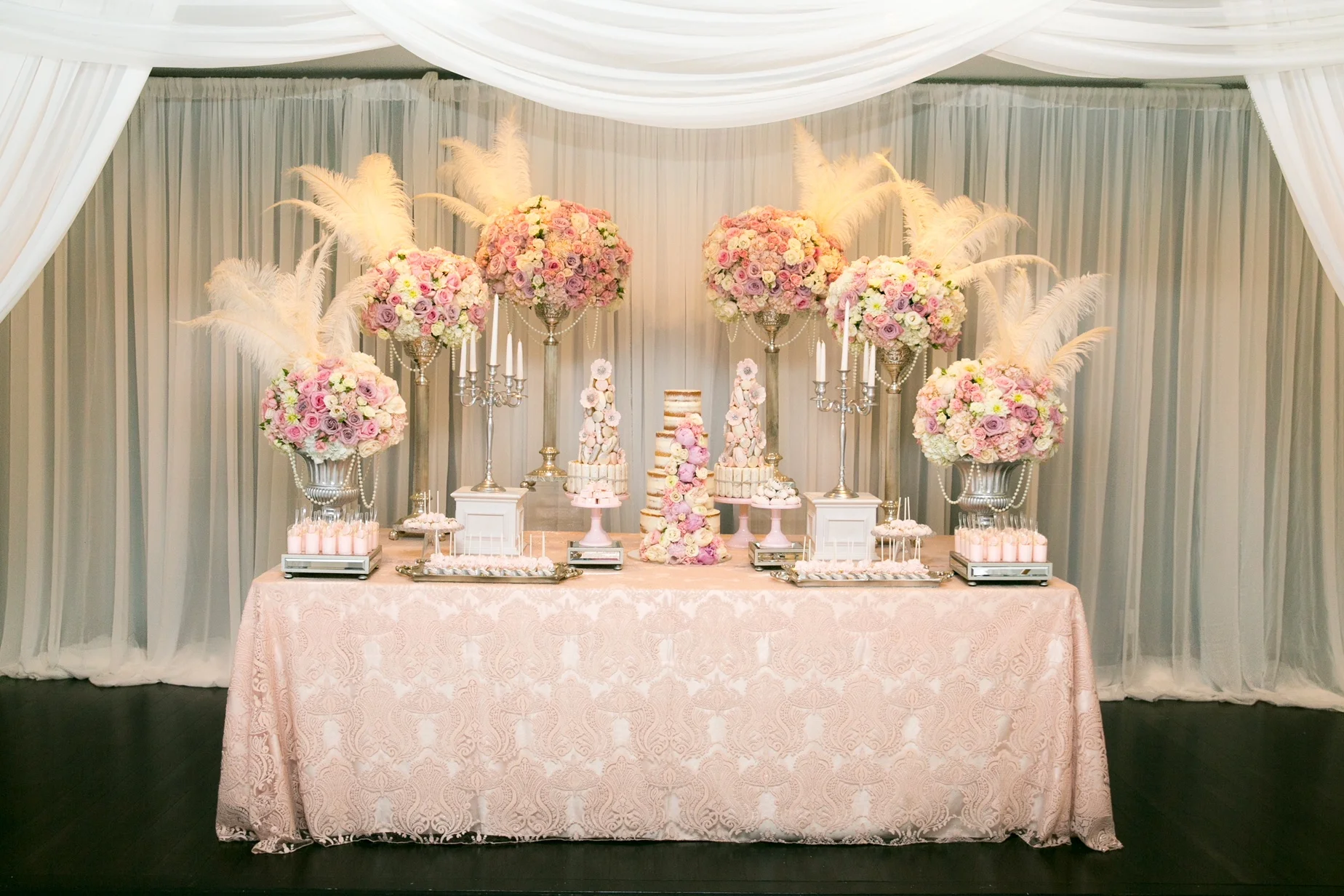 <strong>Feathers & Pearls</strong>