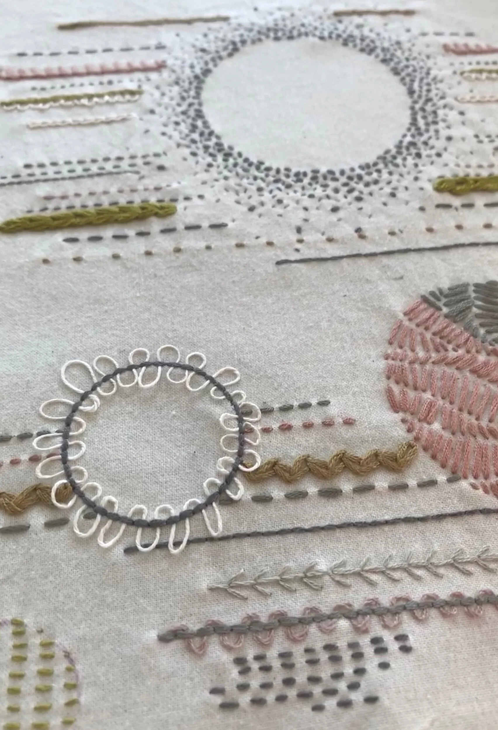 AC06CE74-02B2-46B4-9229-2028A0E0B0A1