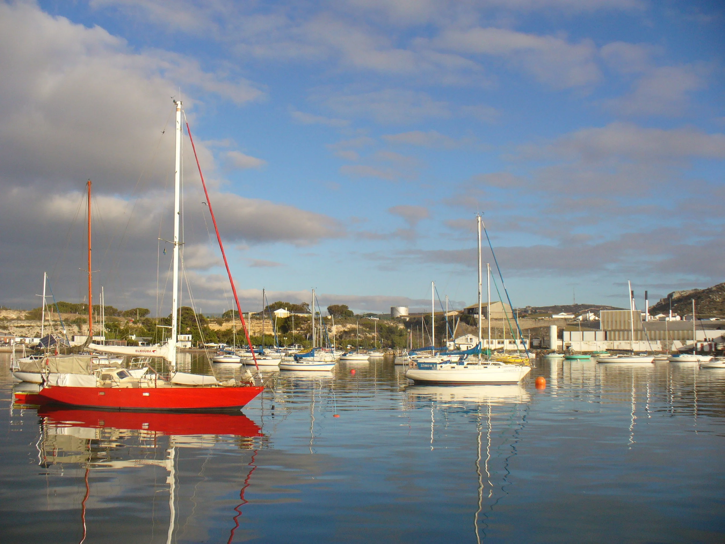 Lovely Saldanha Bay ... making repairs in exotic places!