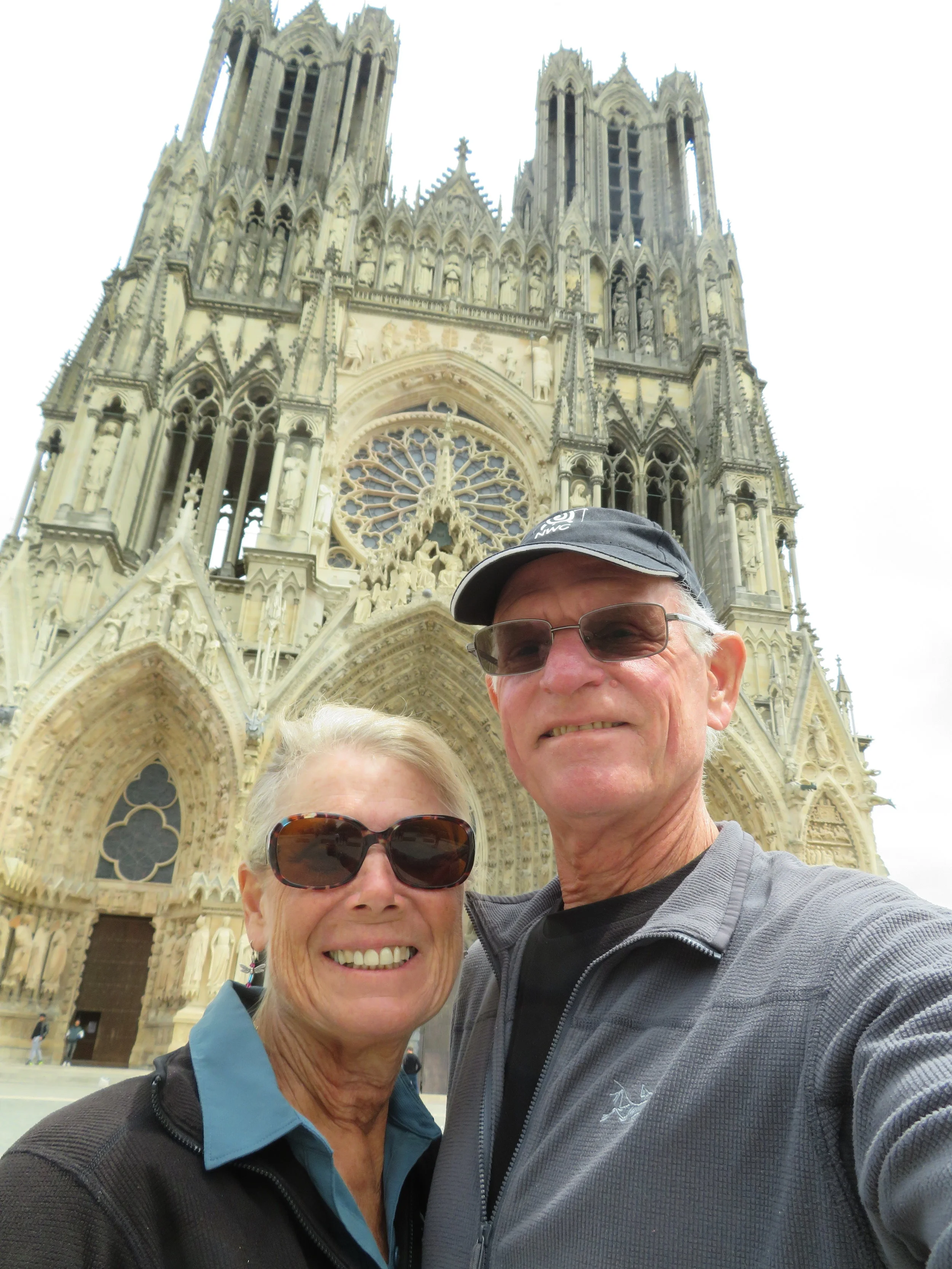 Clean Clothes, Vineyard Walks &amp; Reims