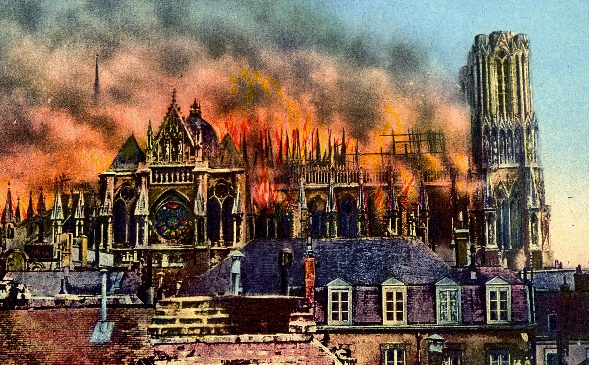 The cathedral at Reims burning