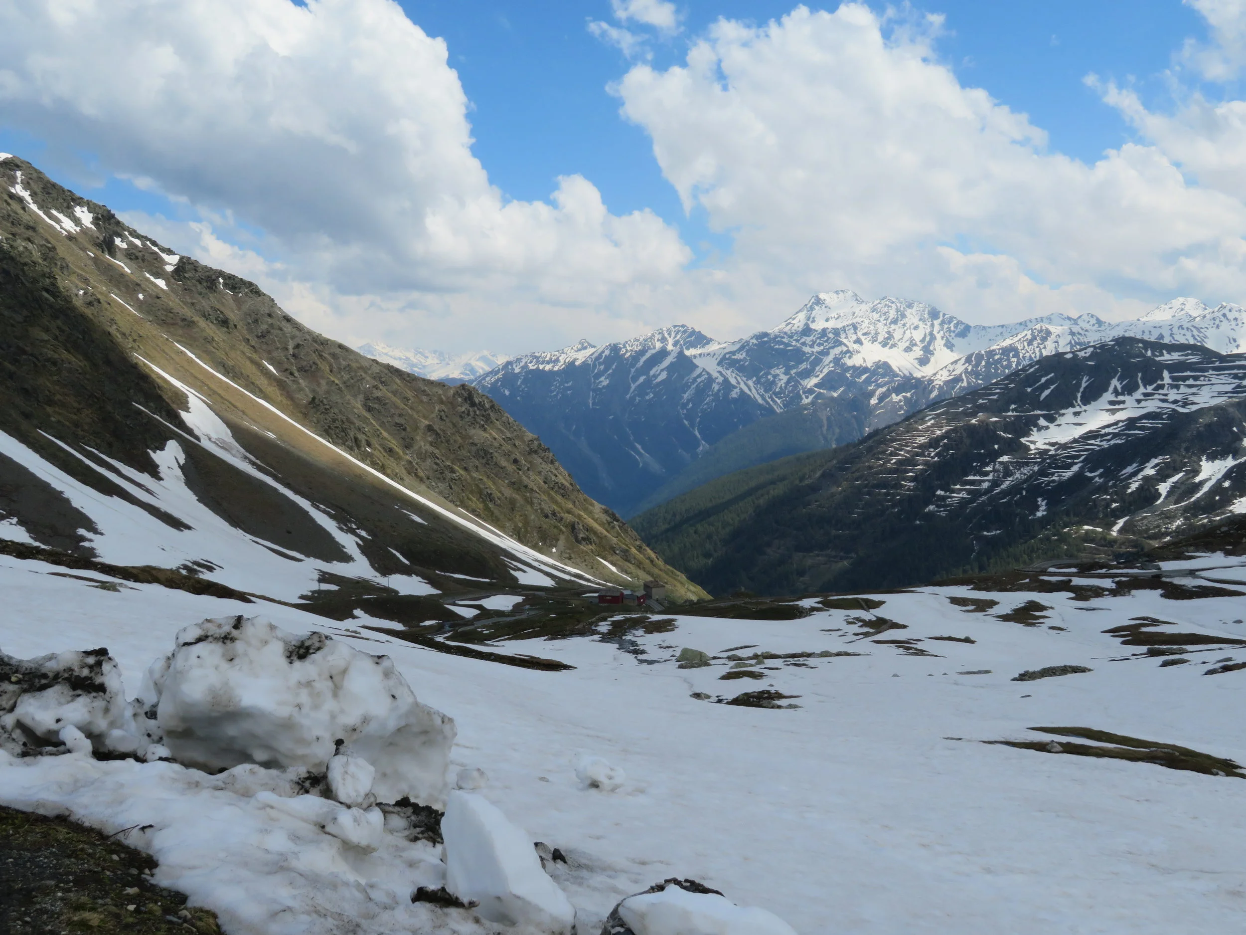 etroubles-st-bernard_alps view.JPG