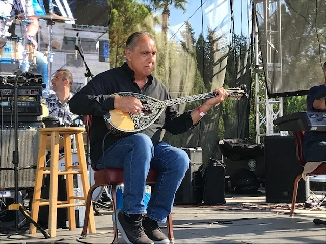 A very talented bouzouki player entertained the crowds.