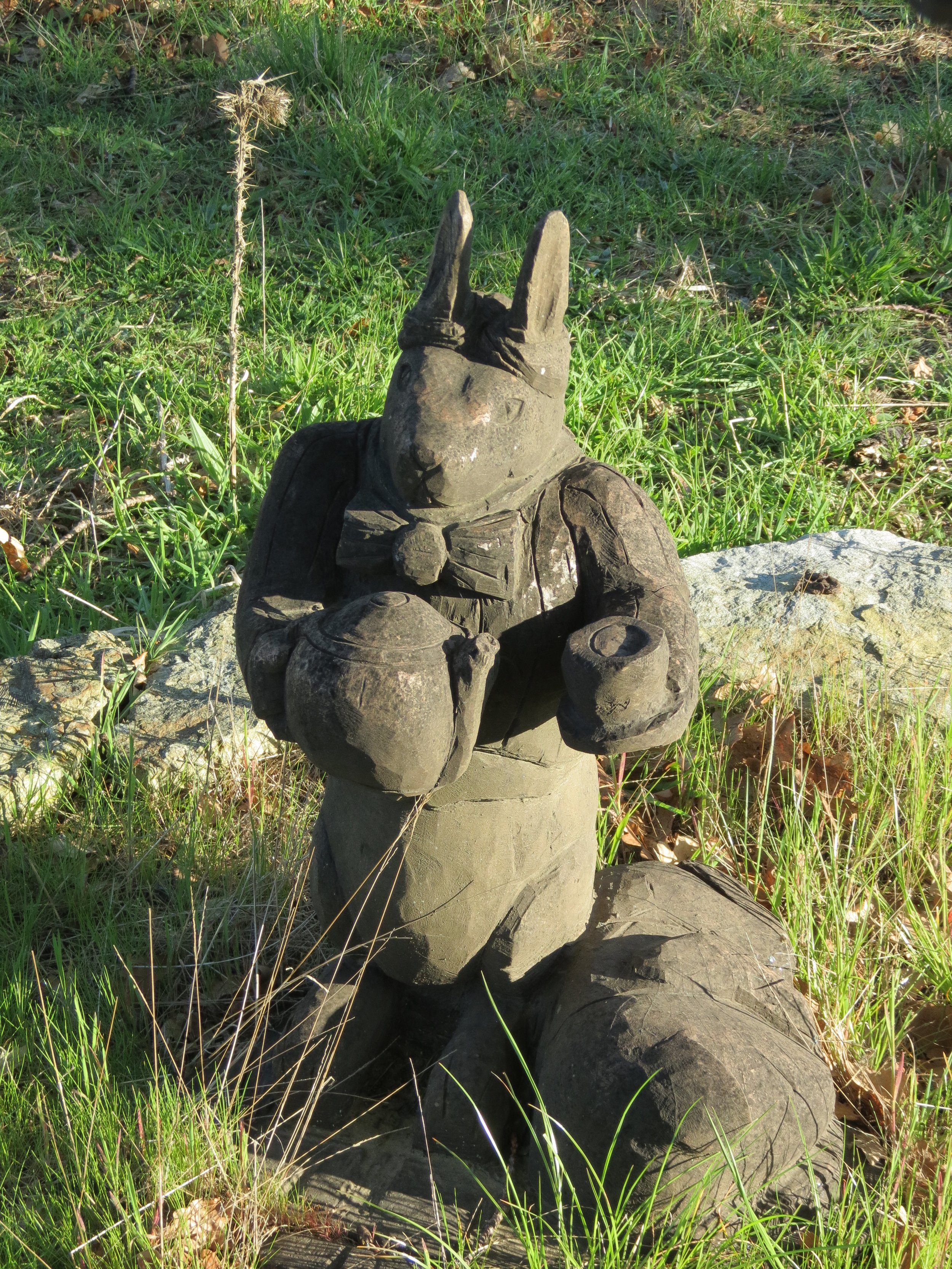 Rabbit serving tea