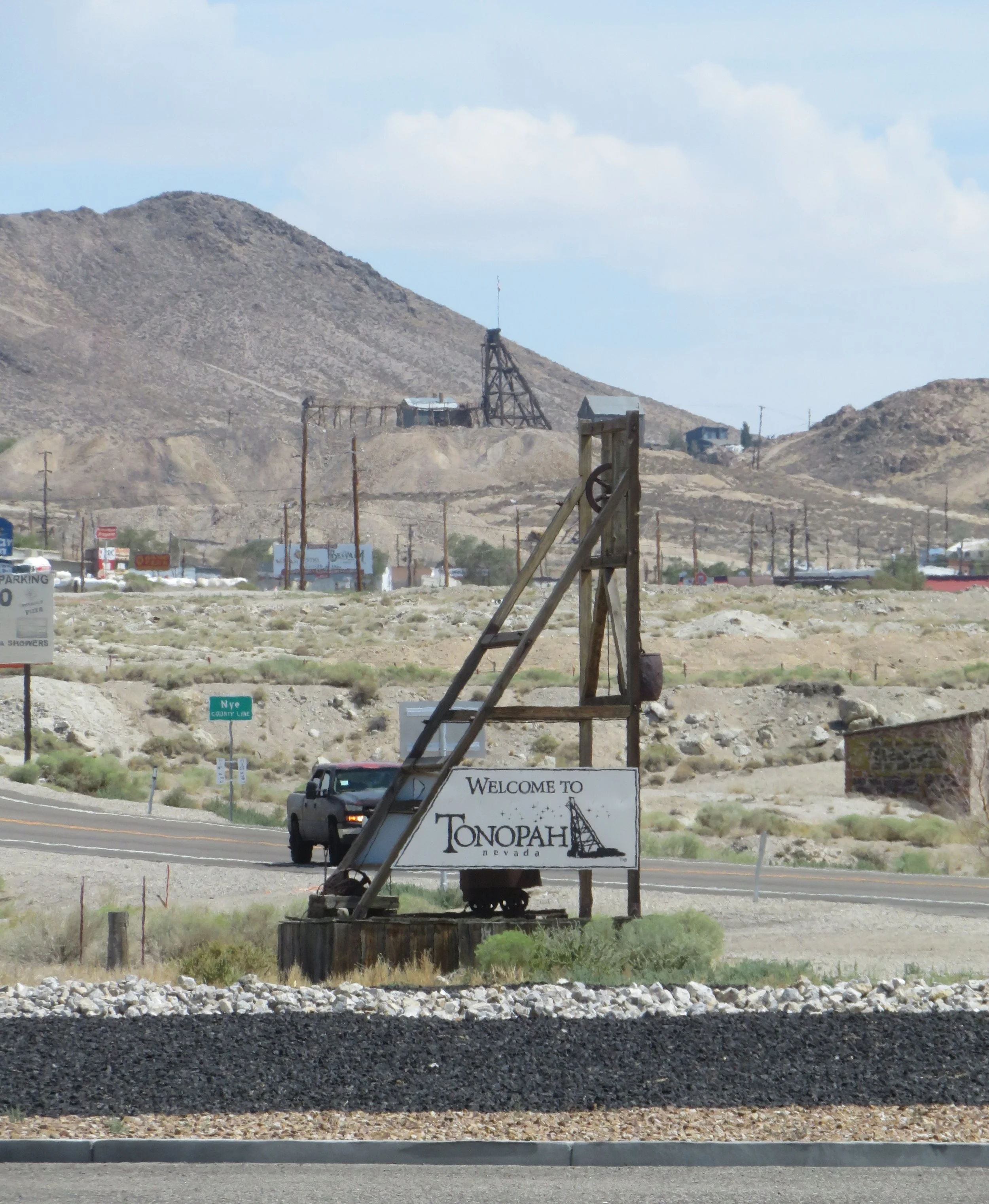  A Day in Tonopah