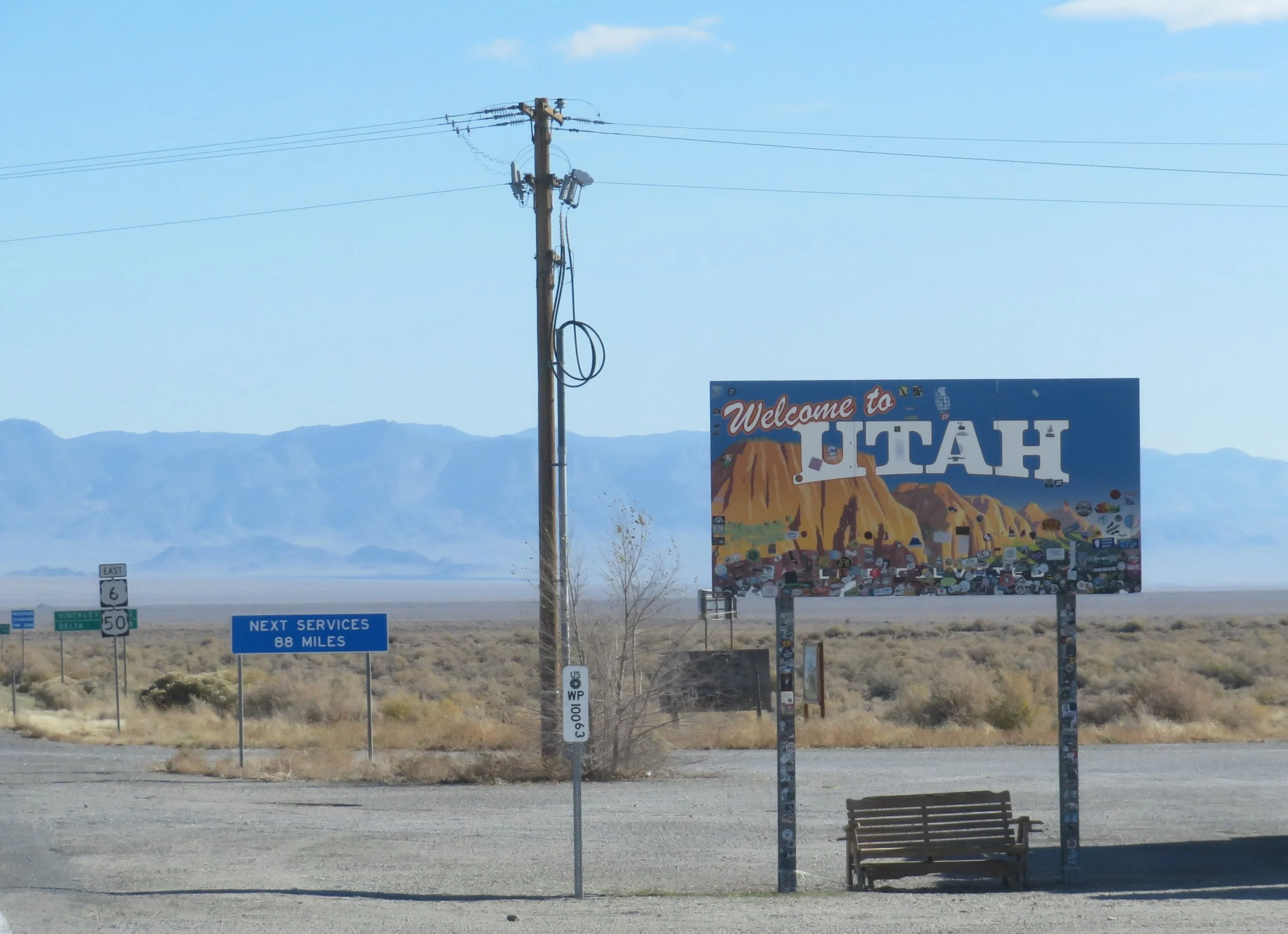 NV-UT_Wecome to Utah-next services sign.JPG