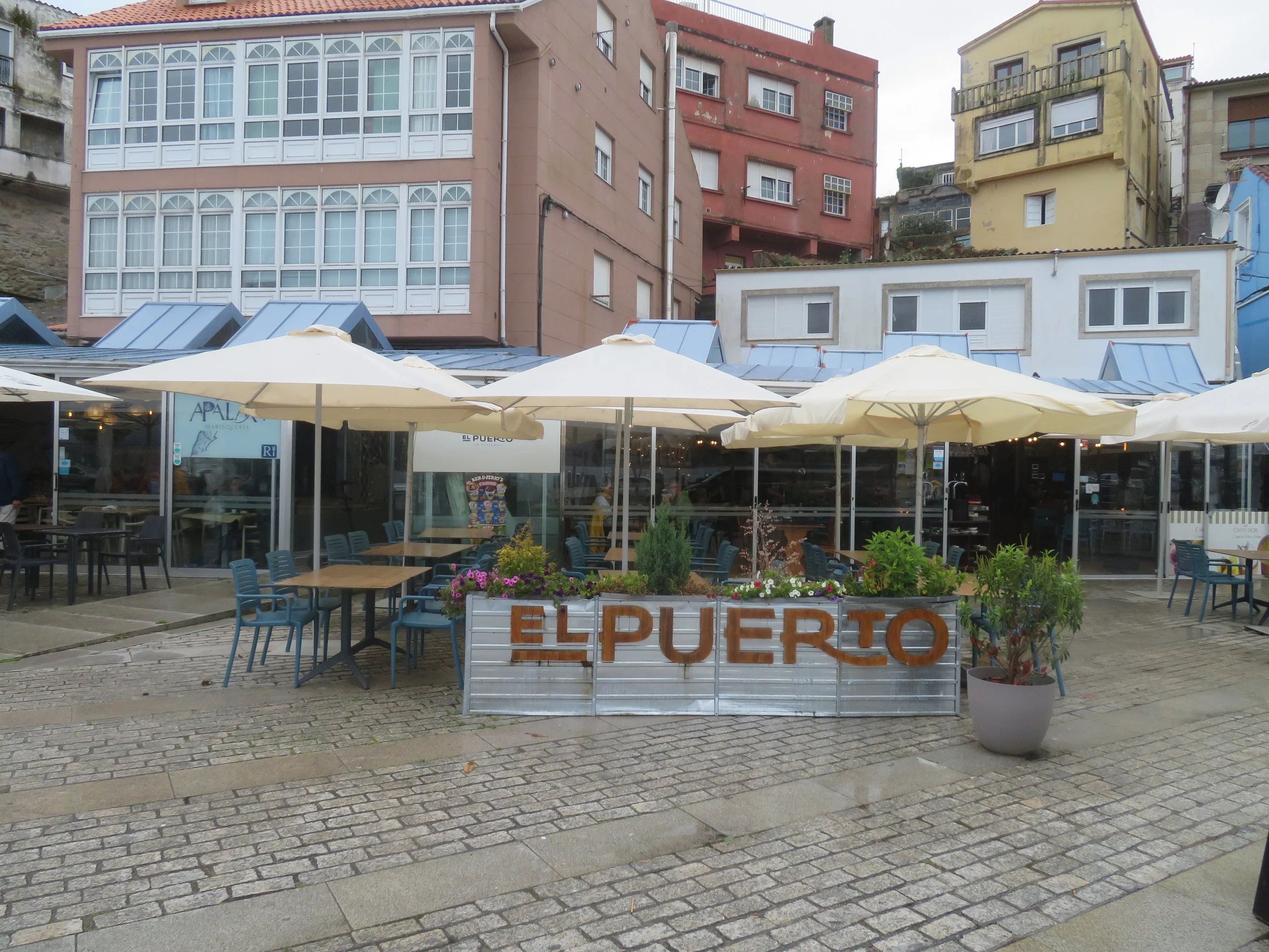El Puerto Restaurant