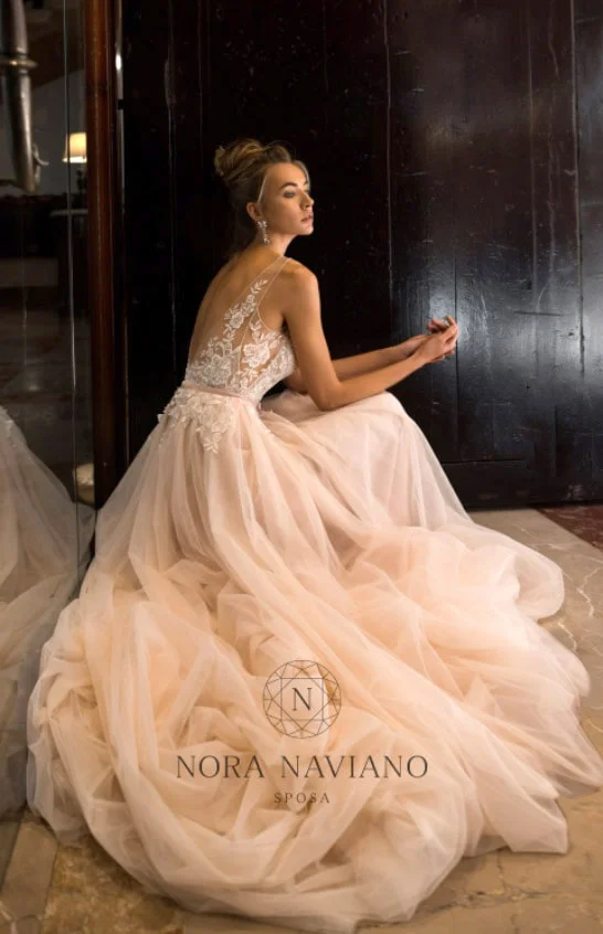 Nora Naviano Veda