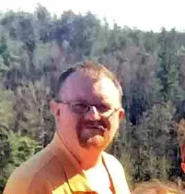 LesRoll-cropped.jpg