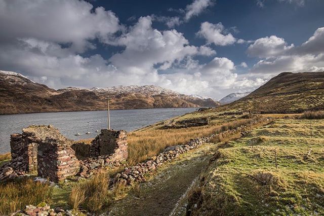 &quot;The longest road out is the shortest road home.&quot; - Irish Proverb | Click the #linkinbio to learn more about #Connemara through our photo journal. | Photo by @markfurnissphotography