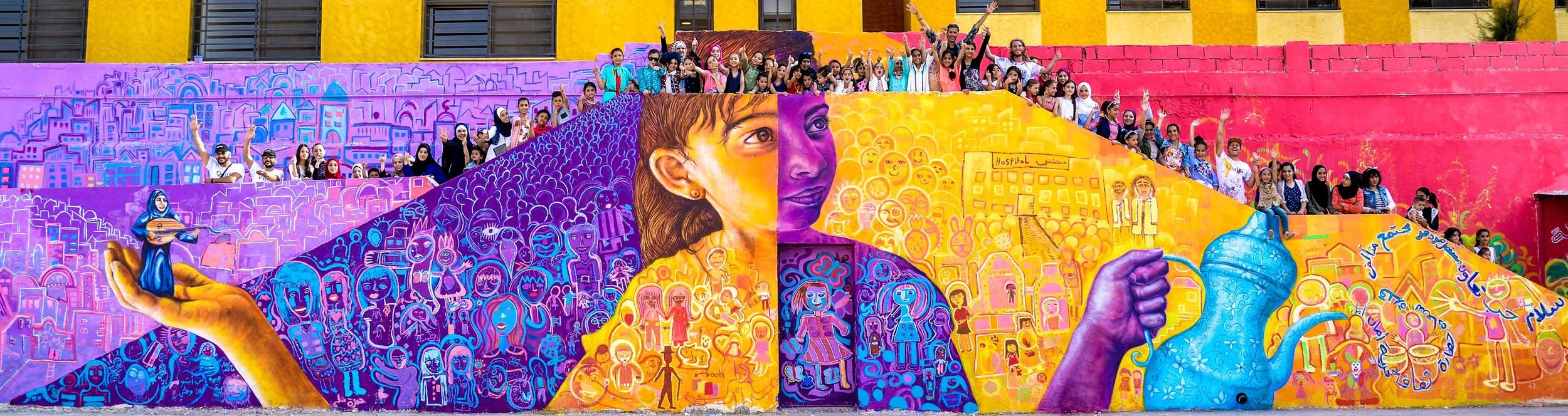 Amman mural with people low res.jpg