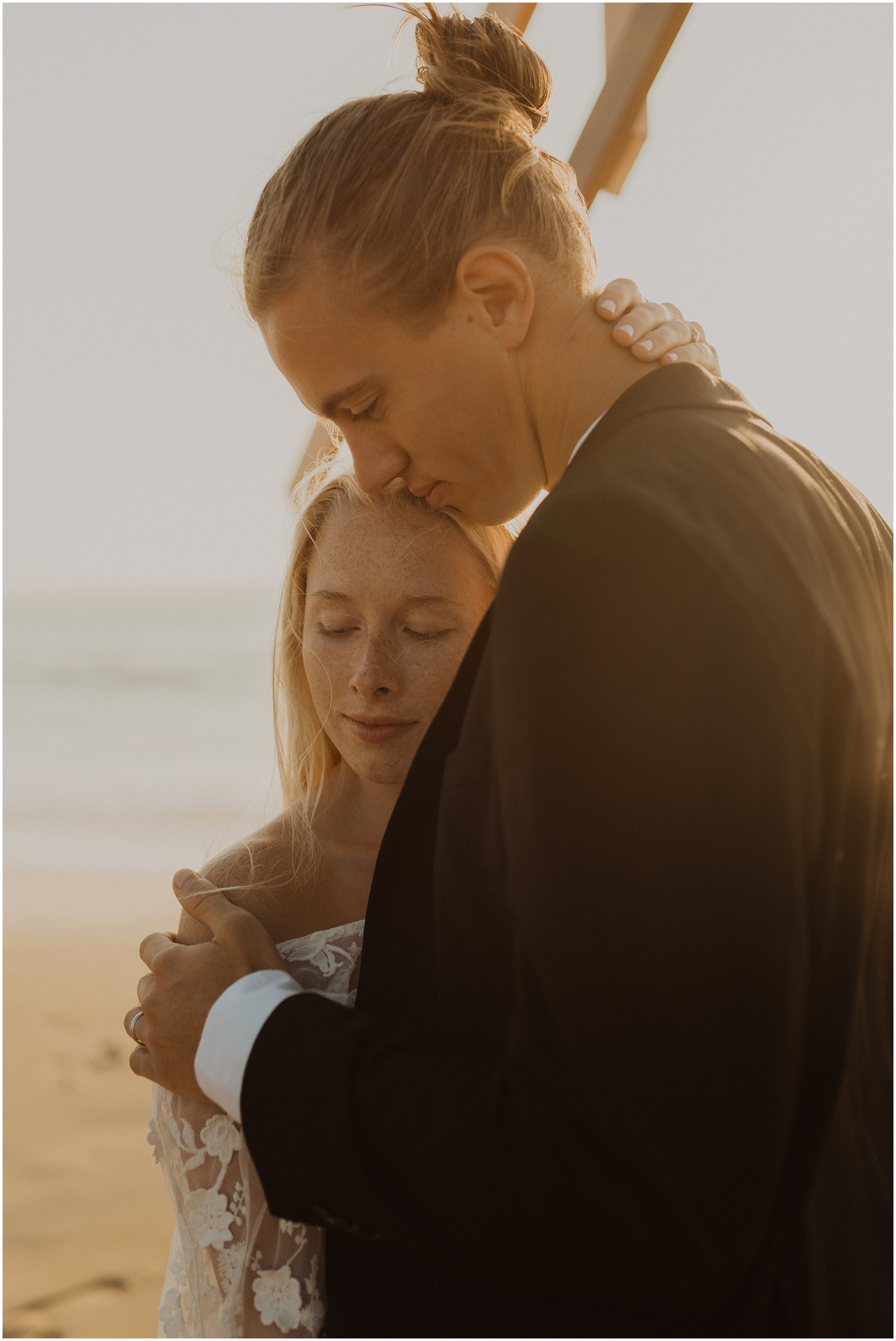 Hannah_Baldwin_Photography_Virginia_Beach_Elopement_Sunrise_0167.jpg