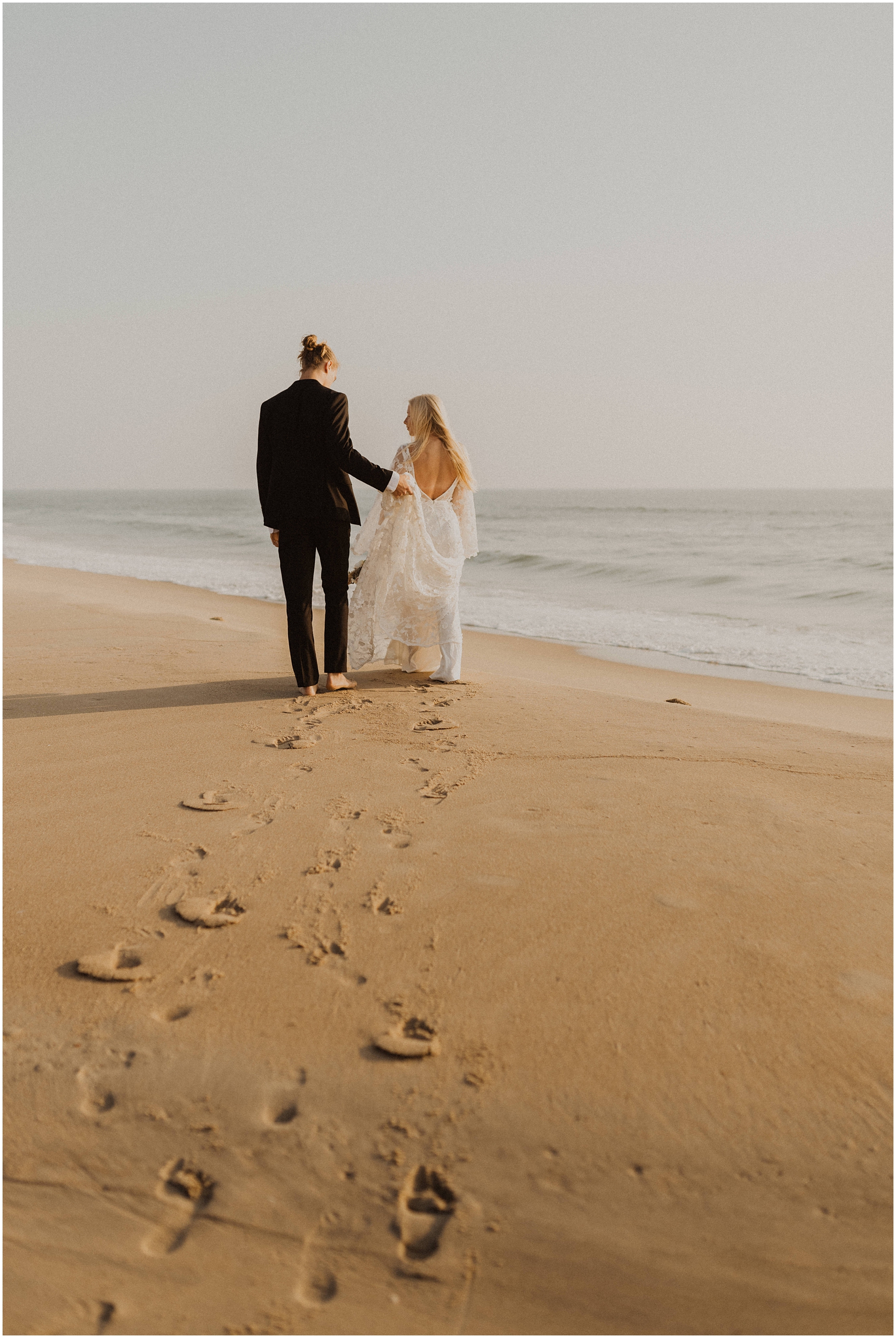 Hannah_Baldwin_Photography_Virginia_Beach_Elopement_Sunrise_0171.jpg