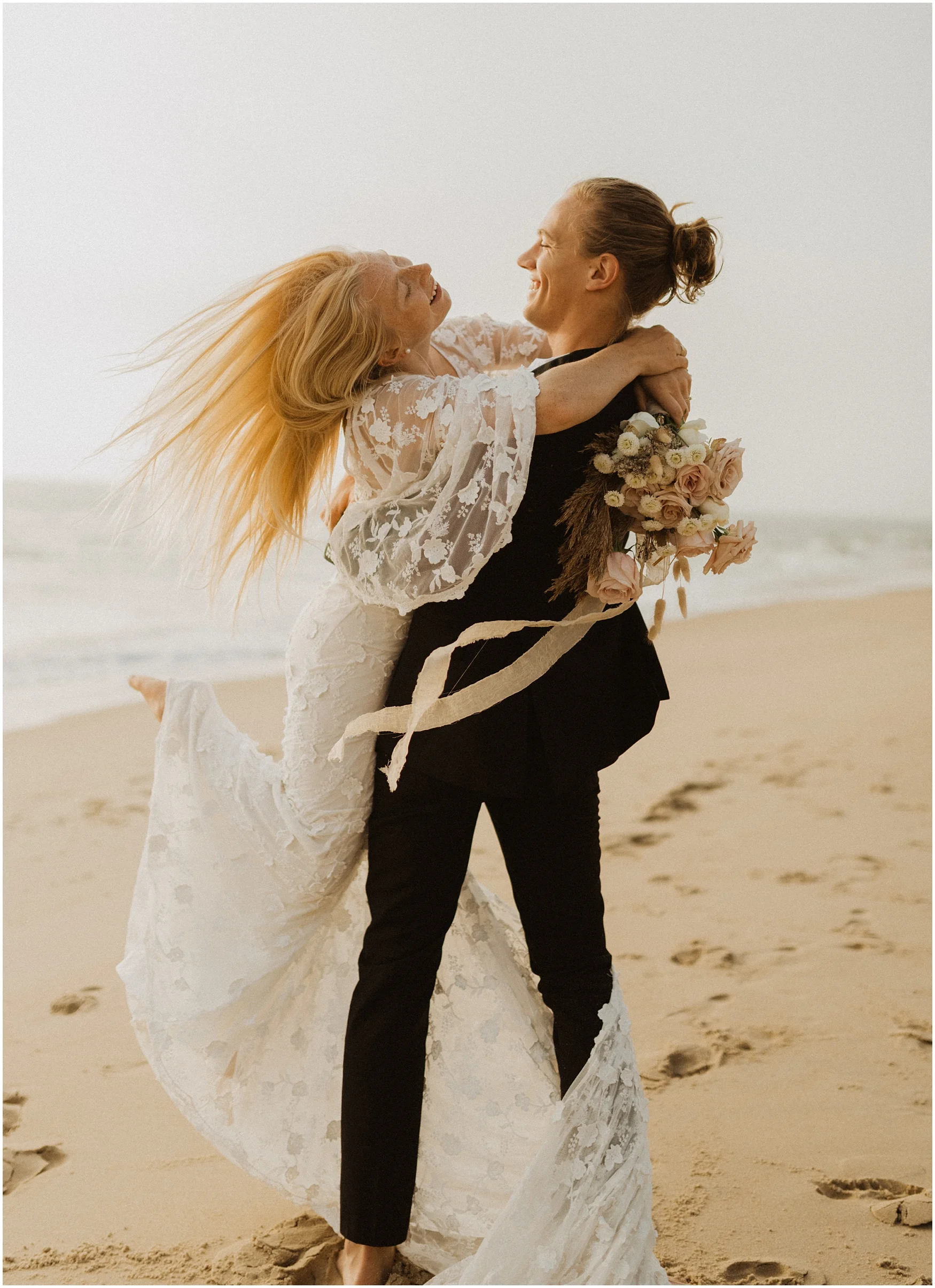 Hannah_Baldwin_Photography_Virginia_Beach_Elopement_Sunrise_0186.jpg