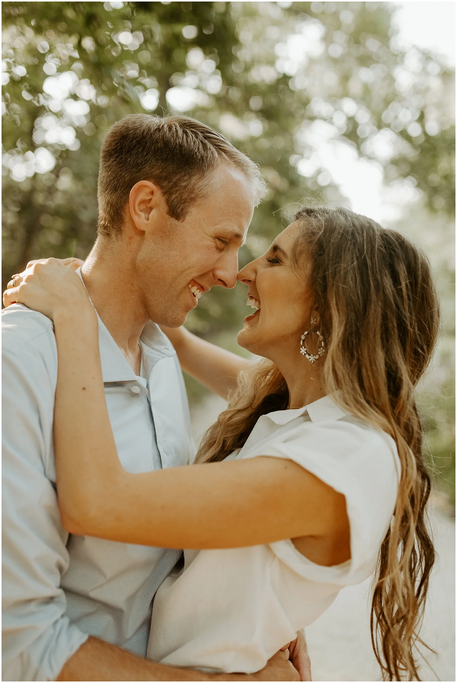 Hannah_Baldwin_Photography_Great_Falls_Engagement_Session_Puppy_0150.jpg