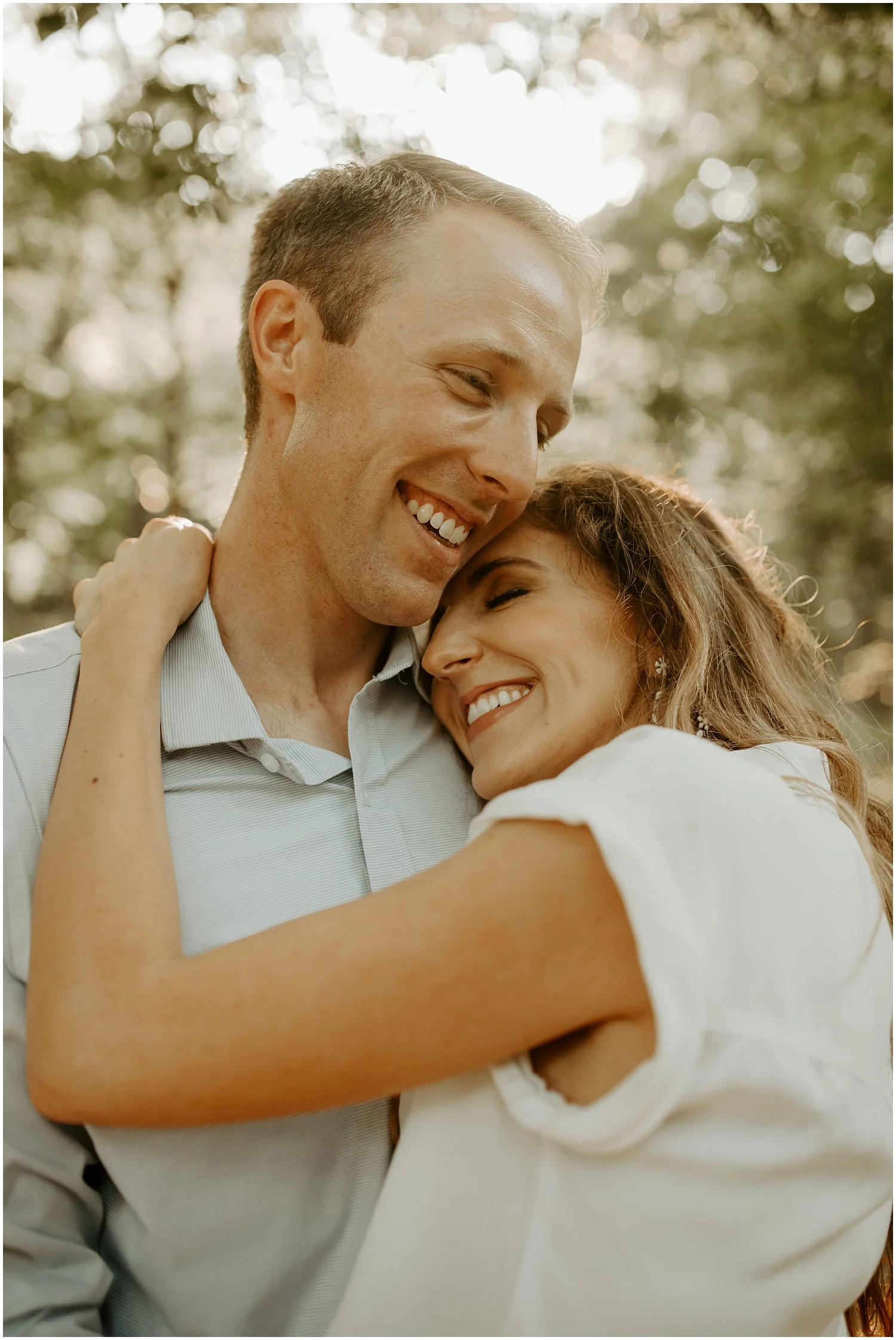 Hannah_Baldwin_Photography_Great_Falls_Engagement_Session_Puppy_0152.jpg