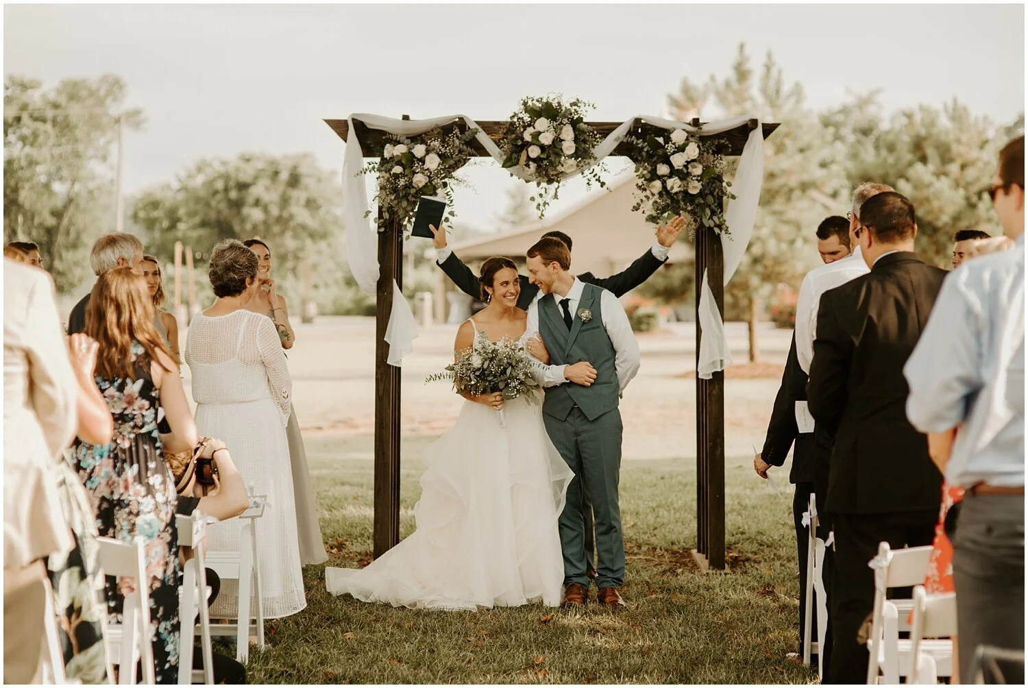 Hannah_Baldwin_Photography_Cousiac_Manor_Wedding_Rustic_Intimate_0244.jpg