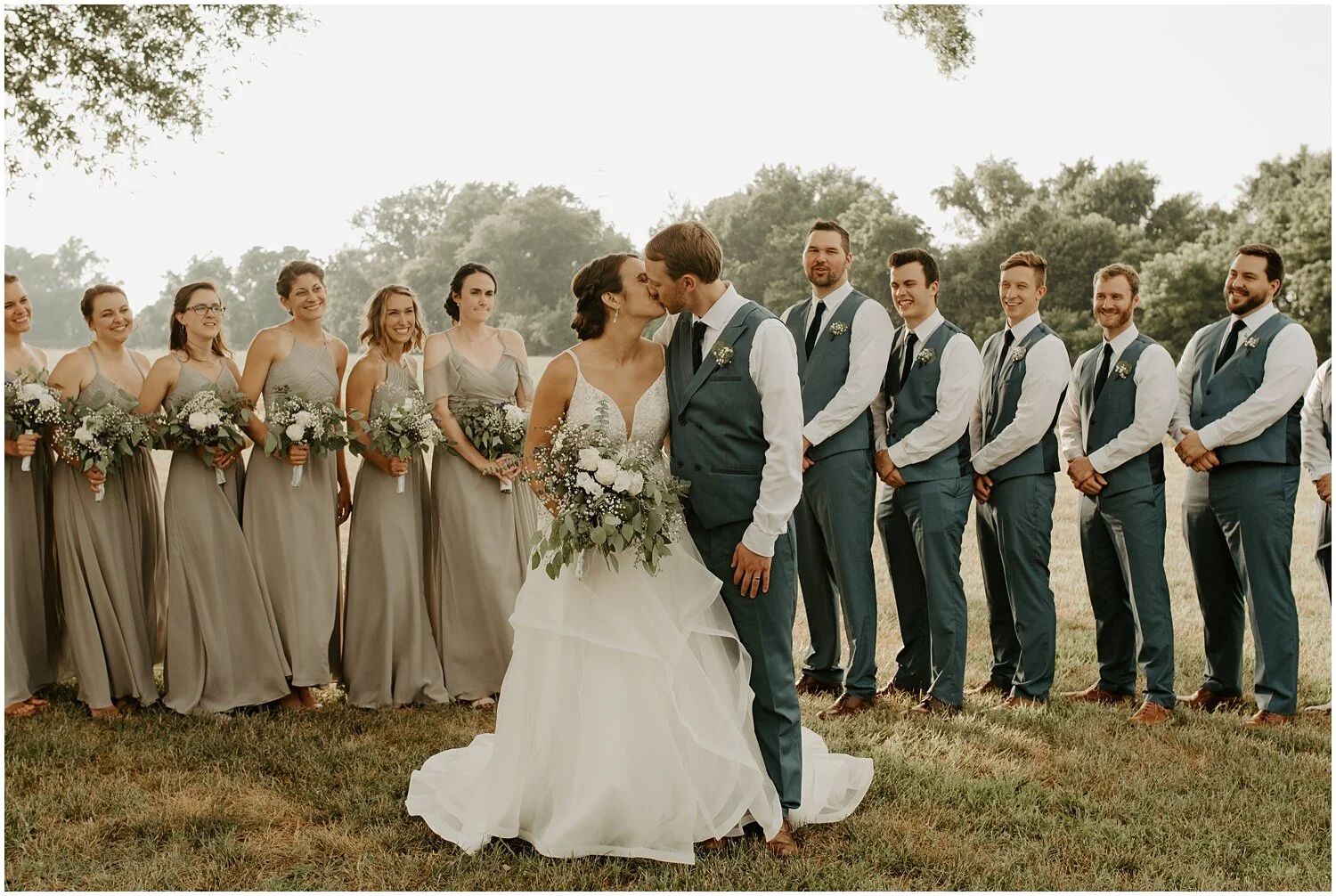Hannah_Baldwin_Photography_Cousiac_Manor_Wedding_Rustic_Intimate_0252.jpg