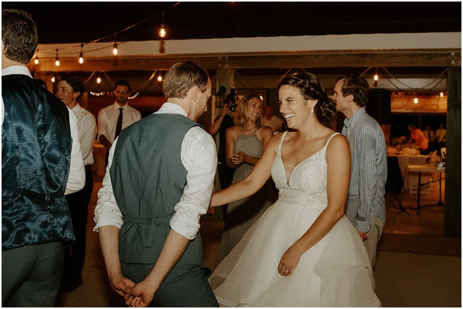 Hannah_Baldwin_Photography_Cousiac_Manor_Wedding_Rustic_Intimate_0307.jpg