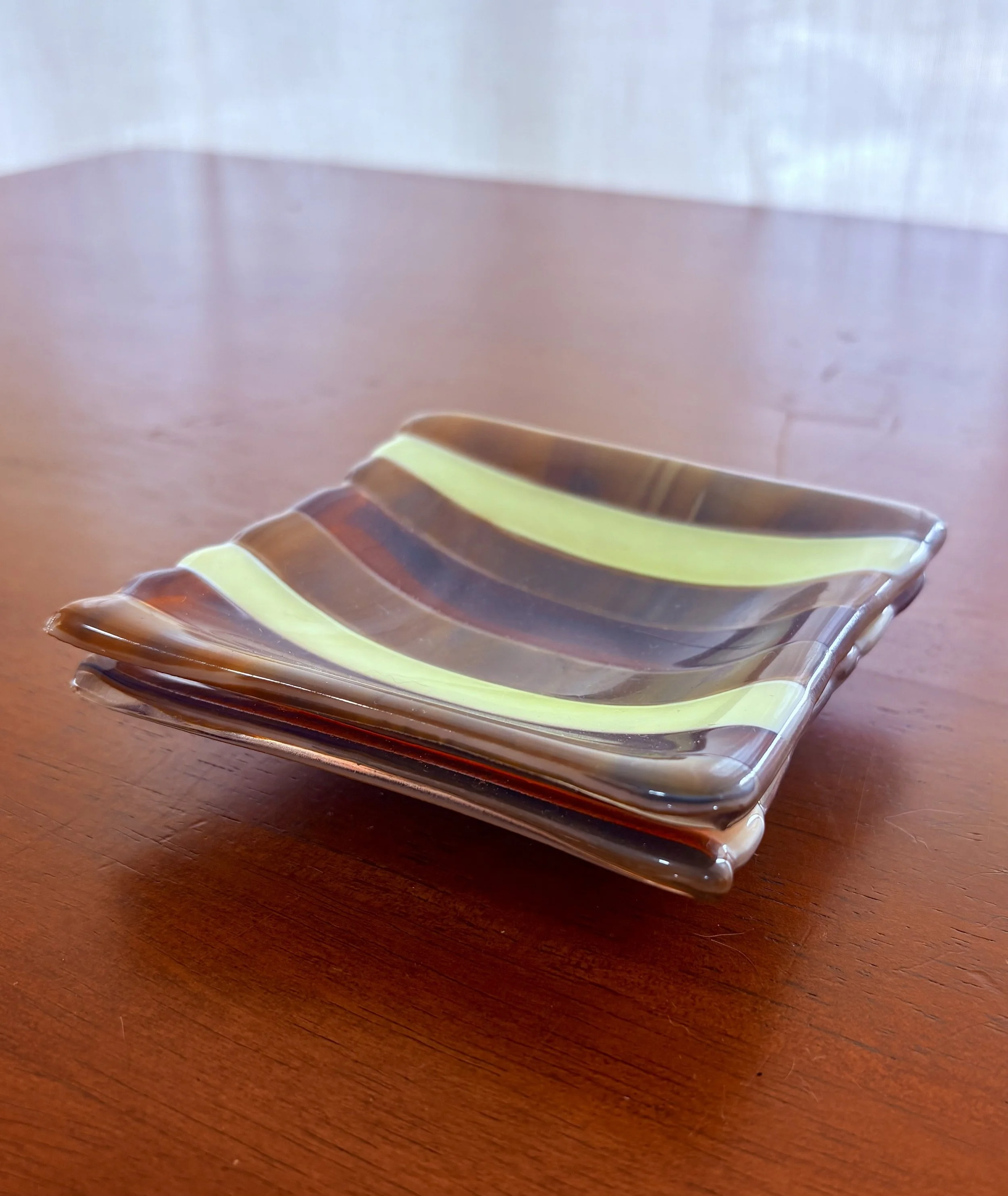 Red and Brown Striped Mini Dishes