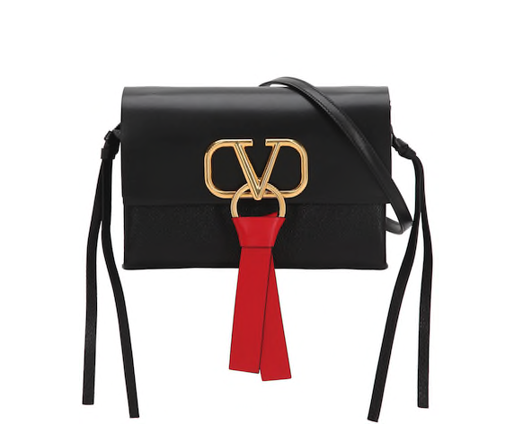 ヴァレンティ V-Ring ・ロゴ・レザー・ショルダーバッグ Photo: luisaviaroma