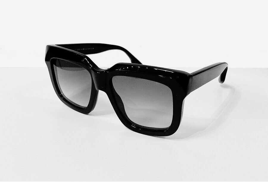 Photochromic Progressive Lenses — All-Day, All-Distance Vision in One Pair
