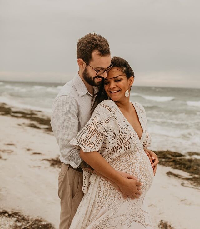 This weekend I got to photograph this sweet couple again. It truly means so much to me when my couples come back to me year after year while they grow their families. Of course they slayed this session with the rain and all. .
.
.
.
.

#floridaweddin