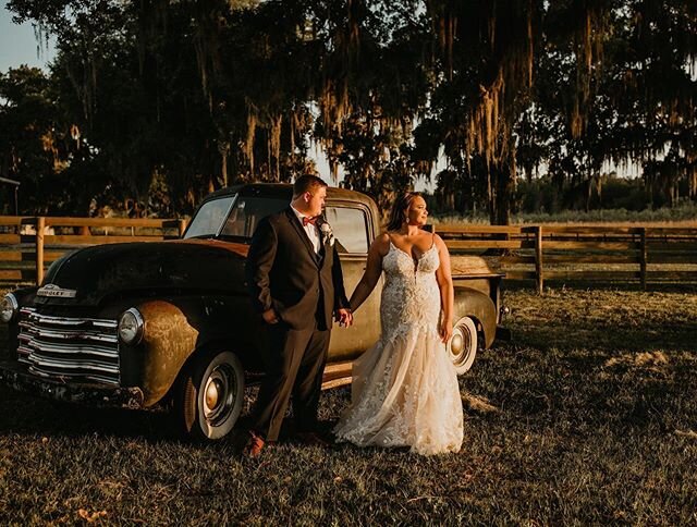 &ldquo;Oh, her eyes, her eyes make the stars look like they're not shinin'&rdquo;
.
.
.
.

#floridaweddingphotographer #tampawedding #couplesinlove #orlandoweddingphotographer #madimagesinc #tampaweddingphotographer #manhattanweddingphotographer #spa