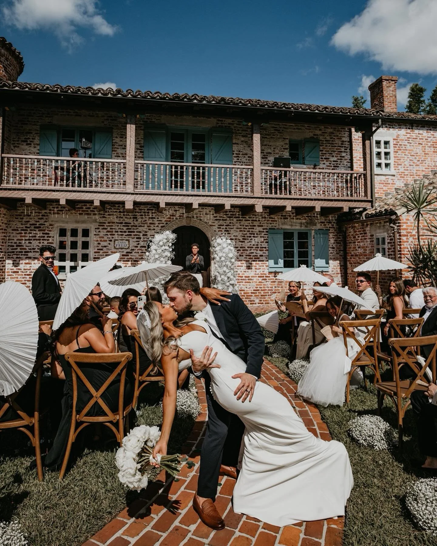 Everything about this day was a dream. The venue, the couple, the vendors, and even more so the images I got to capture!😍