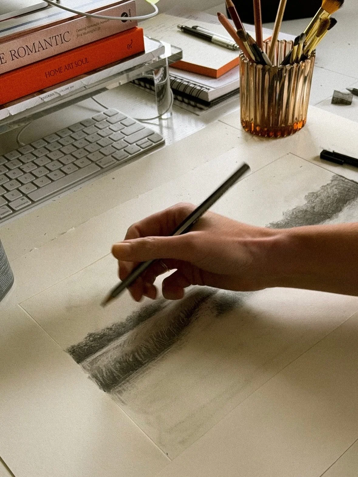 These black and white landscapes on creamy white paper have me 🫠

Swipe for progress

#__shelbyhamilton #shdrawings