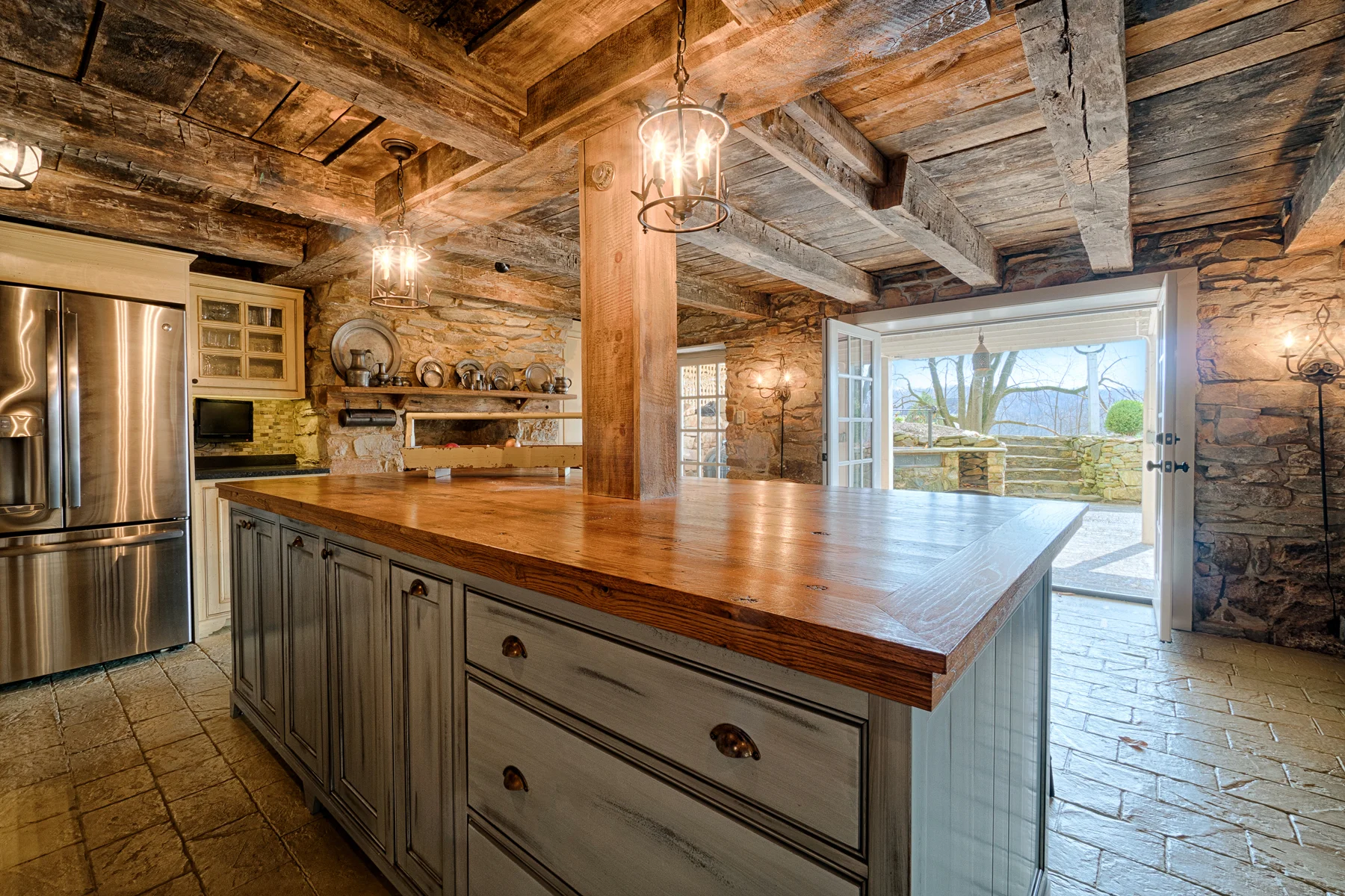 21__16811 Old Waterford Rd_GS.jpg