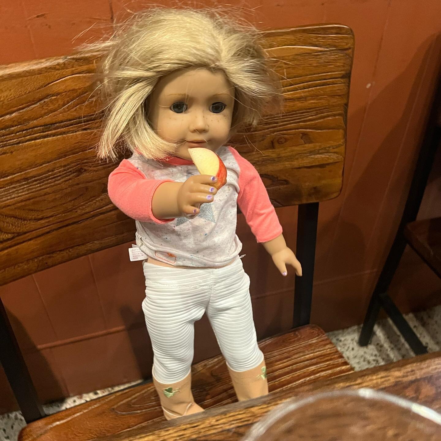 &ldquo;This is Lilly. I love her hair, it&rsquo;s crazy and frizzy. And she&rsquo;s in her pajamas.&rdquo;
And she has her very own seat at the restaurant, that&rsquo;s nice!
&ldquo;I just don&rsquo;t want to hold her, so I put her in the seat.&rdquo