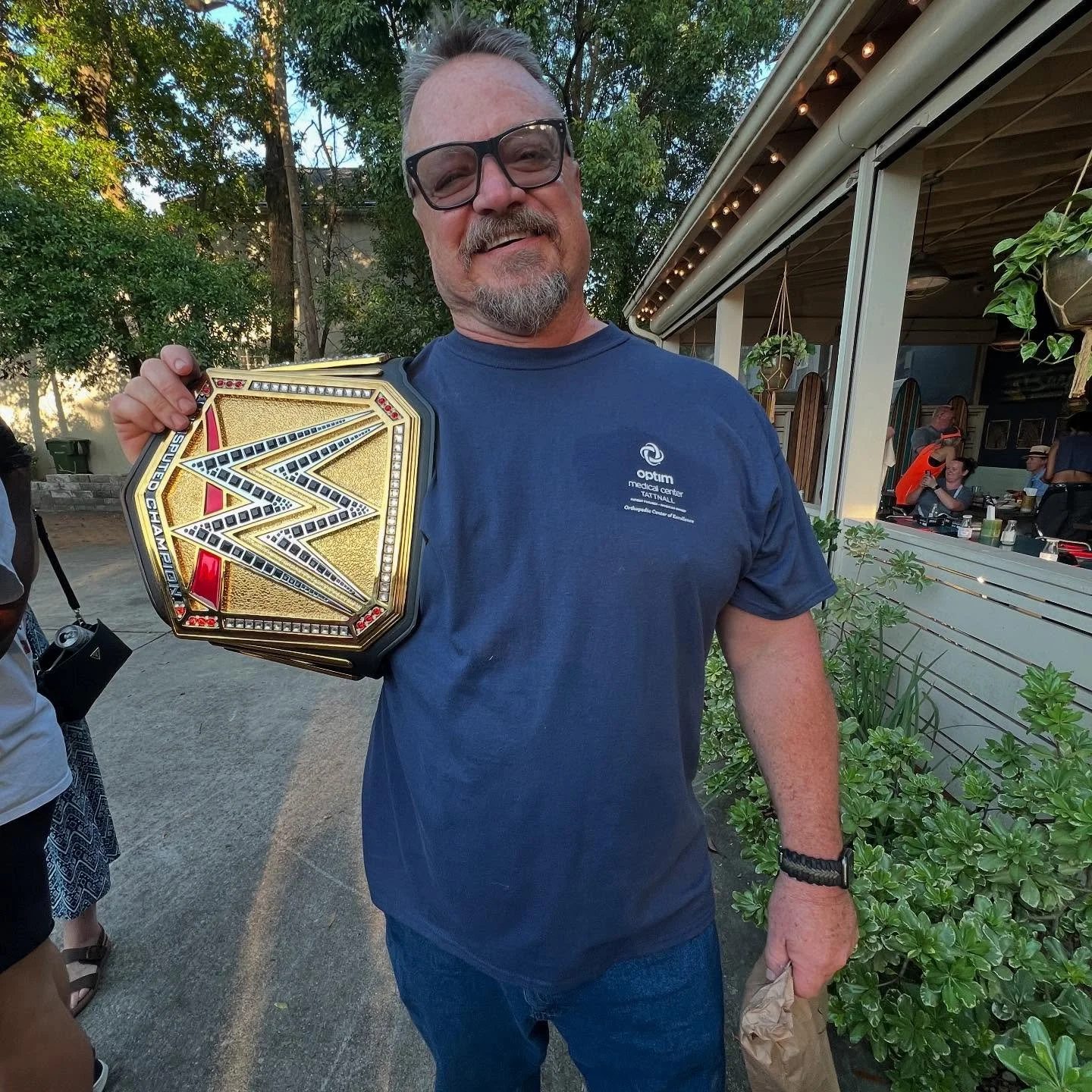 Y&rsquo;all - hands down, this is one of my favorite things I&rsquo;ve ever been to - @bullstreettaco Hot Pepper Eating Contest! It was amazing and the contestants and the crowd was 🔥 - some fans even brought posters! You&rsquo;ve got to go next yea