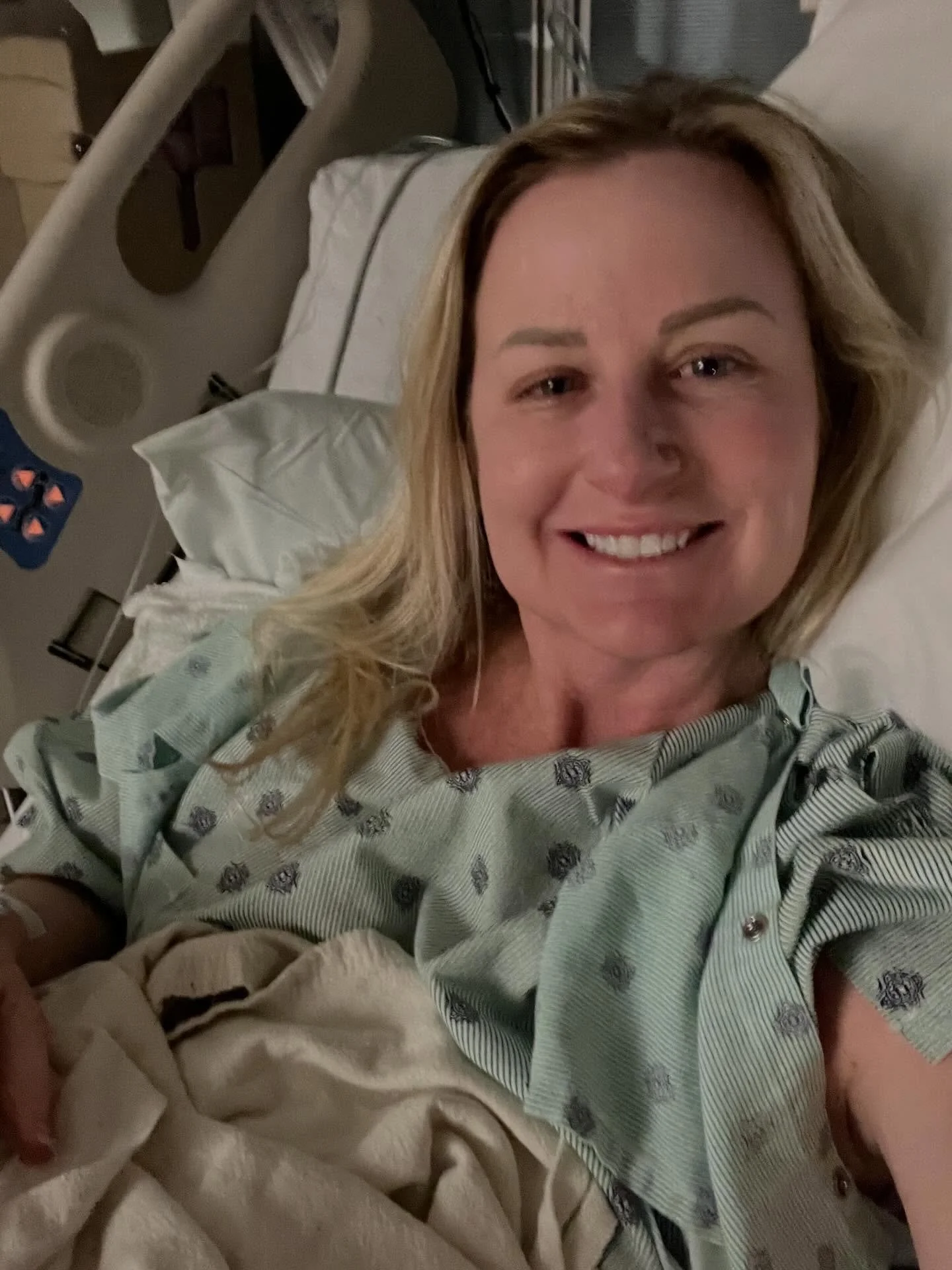 Hi humans!

Couple of updates:

- my endometriosis came back 💛 had to get my third surgery in less than 5 years, and at 43 with no kids, decided on a hysterectomy too. Not an easy decision. But the right one for me. Thank you to the incredible team 