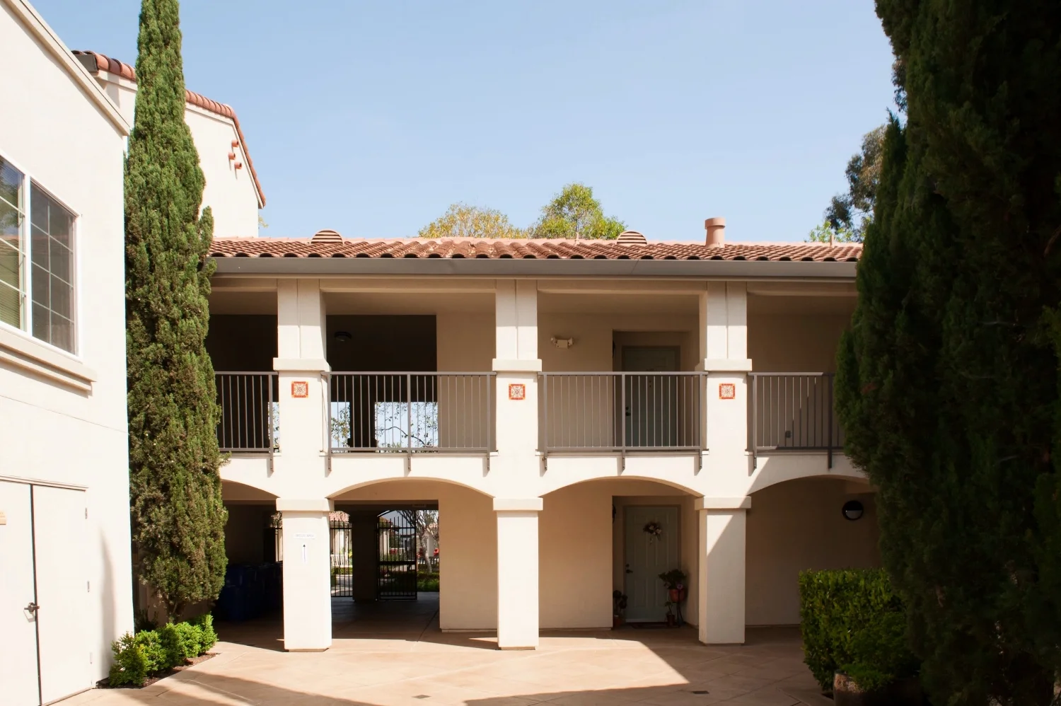 pinole_courtyard.jpg