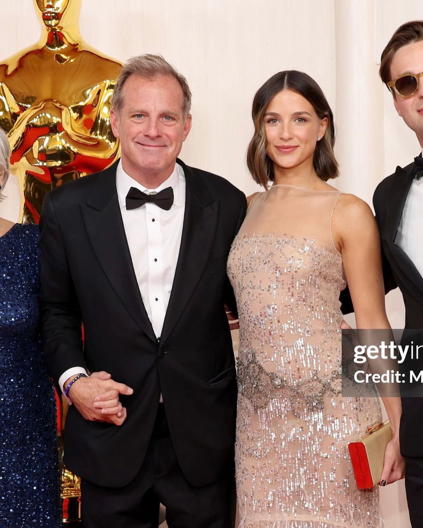 Makeup on Lucy Thomas and Medea Thomas for the 96th Oscars 2024 with @swartistsglobal 

Hair by @dionahaustgenhair 

@theacademy 
@killersoftheflowermoon2023 
#2024oscars