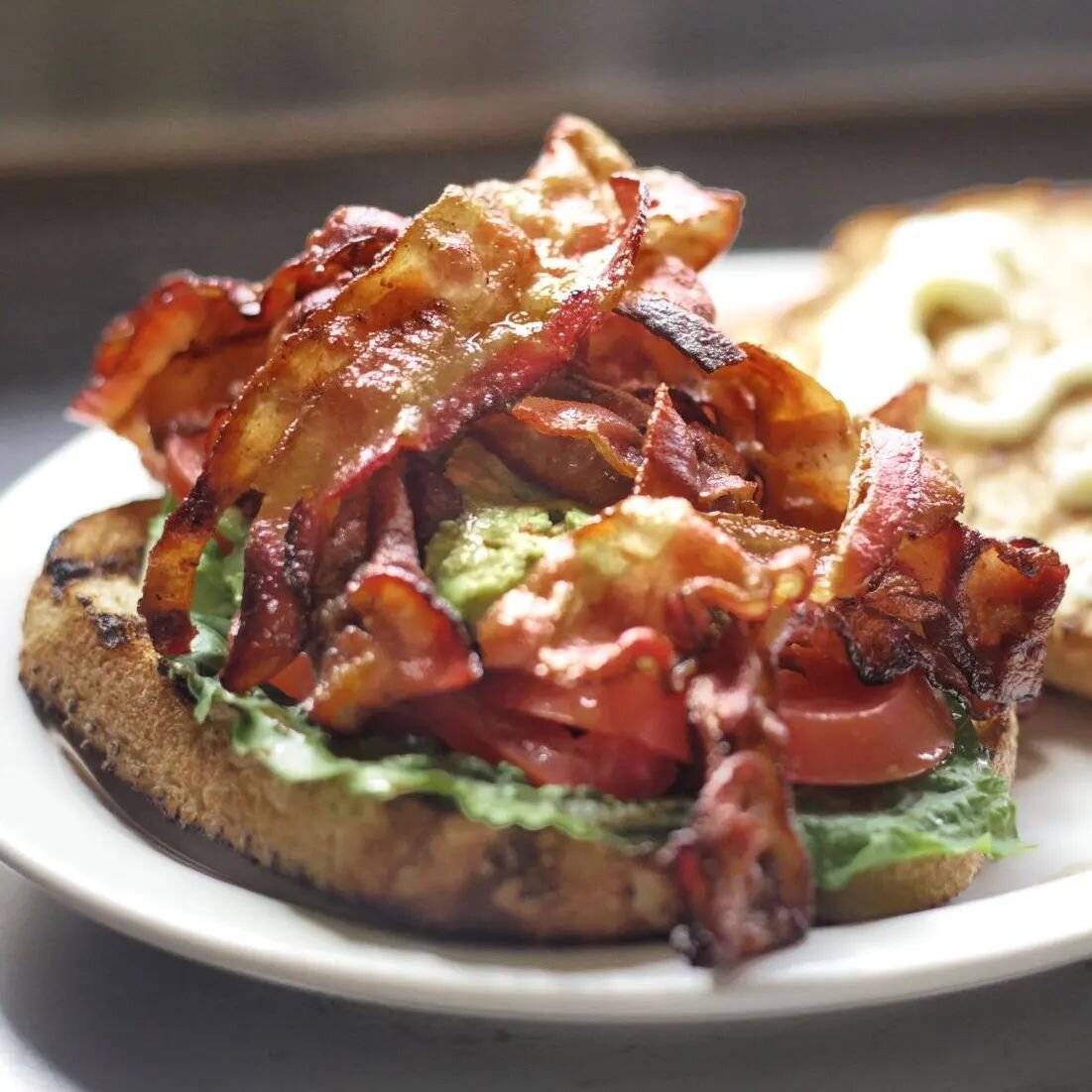 Bacon Bacon Bacon!! For breakfast, lunch or dinner.
&bull;
The main mouth watering ingredient in our BLTA. @suspenders_pub
&bull;
#Bacon #baconporn #blt #bltsandwich #eatlocal #njeats #avocado #sandwiches #lunchisserved #eatinggood #crispy #mouthwate