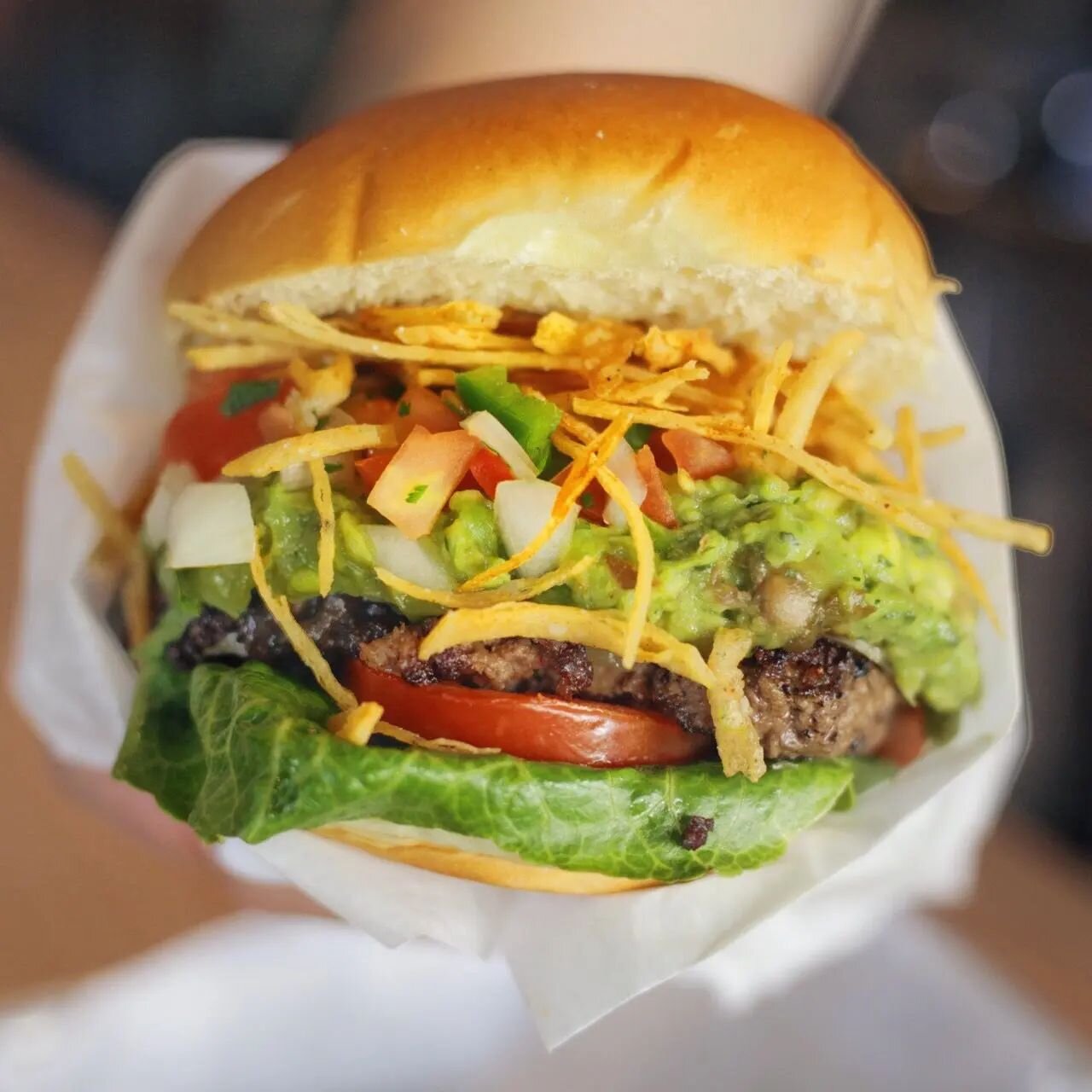 The Fiesta Burger is here and she is ready to party.
Meet our May burger of the month,
6oz patty, pico de Gallo, guacamole, pepper jack cheese, topped with tortilla strips.
&bull;
#suspenders #burgerporn #burgerofthemonth #burgersofinstagram #burger 