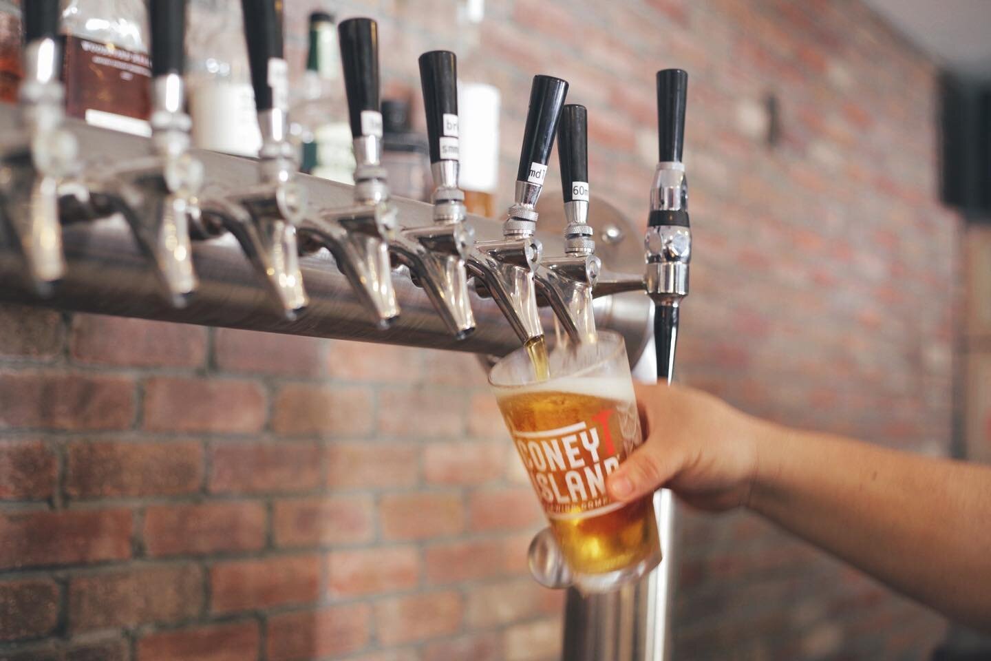 Life is to short to drink bad beer! Come in to Suspenders and try the best selection of draft beers around!
&bull;
#drinks #suspenders #beer #goodtimes #summer #goodeats