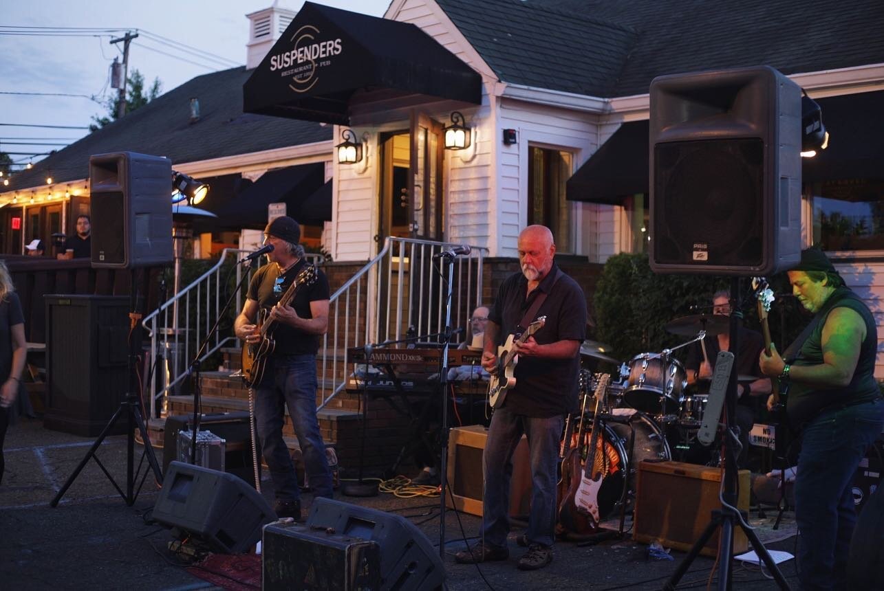Thank you Spider Daniels Band for performing this past Saturday!
&bull;
If you missed out on Spider Daniels this past weekend, don&rsquo;t worry! Willie Lynch Band performs on June 18th @ 7:30PM! You won&rsquo;t want to miss it!
&bull;
#music #livemu