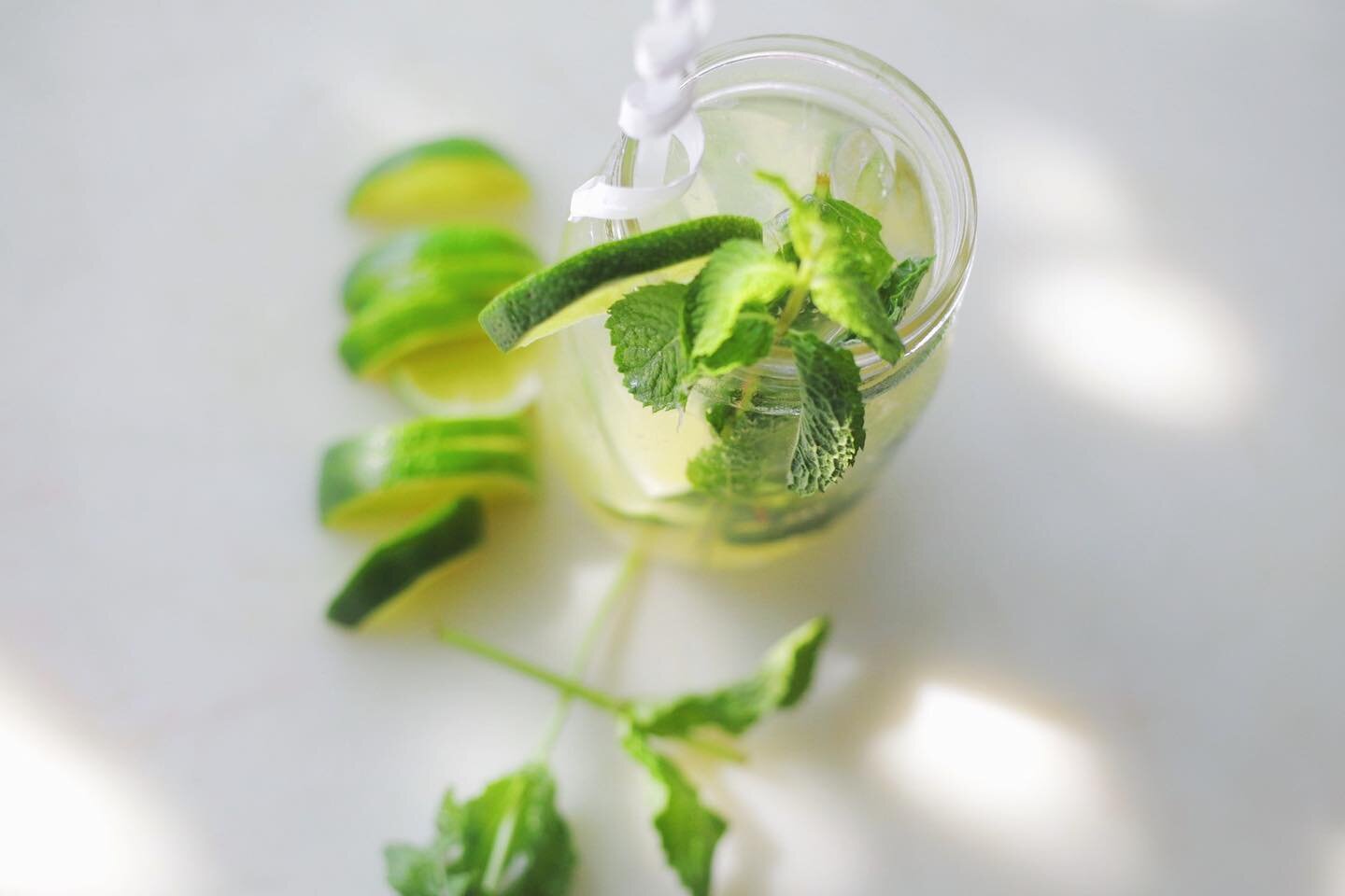 Summer is always great with a refreshing drink in hand, but it&rsquo;s even better with a drink this good!
&bull;
#drinks #suspenders #goodtimes #summer #goodeats #refreshing #mojito