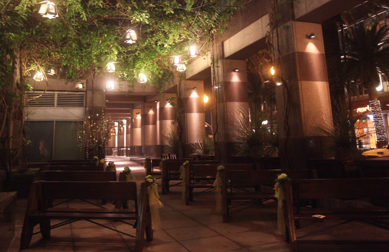 urbanchapel-night.jpg