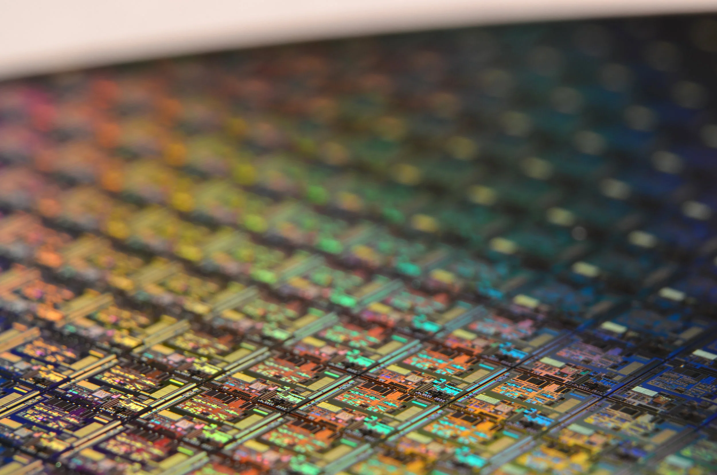 VerAvanti Announces a New Subsidiary and the Opening of a Nanofabrication Facility