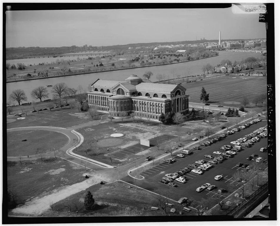 1._VIEW_OF_FORT_MCNAIR_WITH_WASHINGTON_CHANNEL_AND_EAST_POTOMAC_PARK_IN_BACKGROUND,_LOOKING_NORTHWEST_042730pv.jpg
